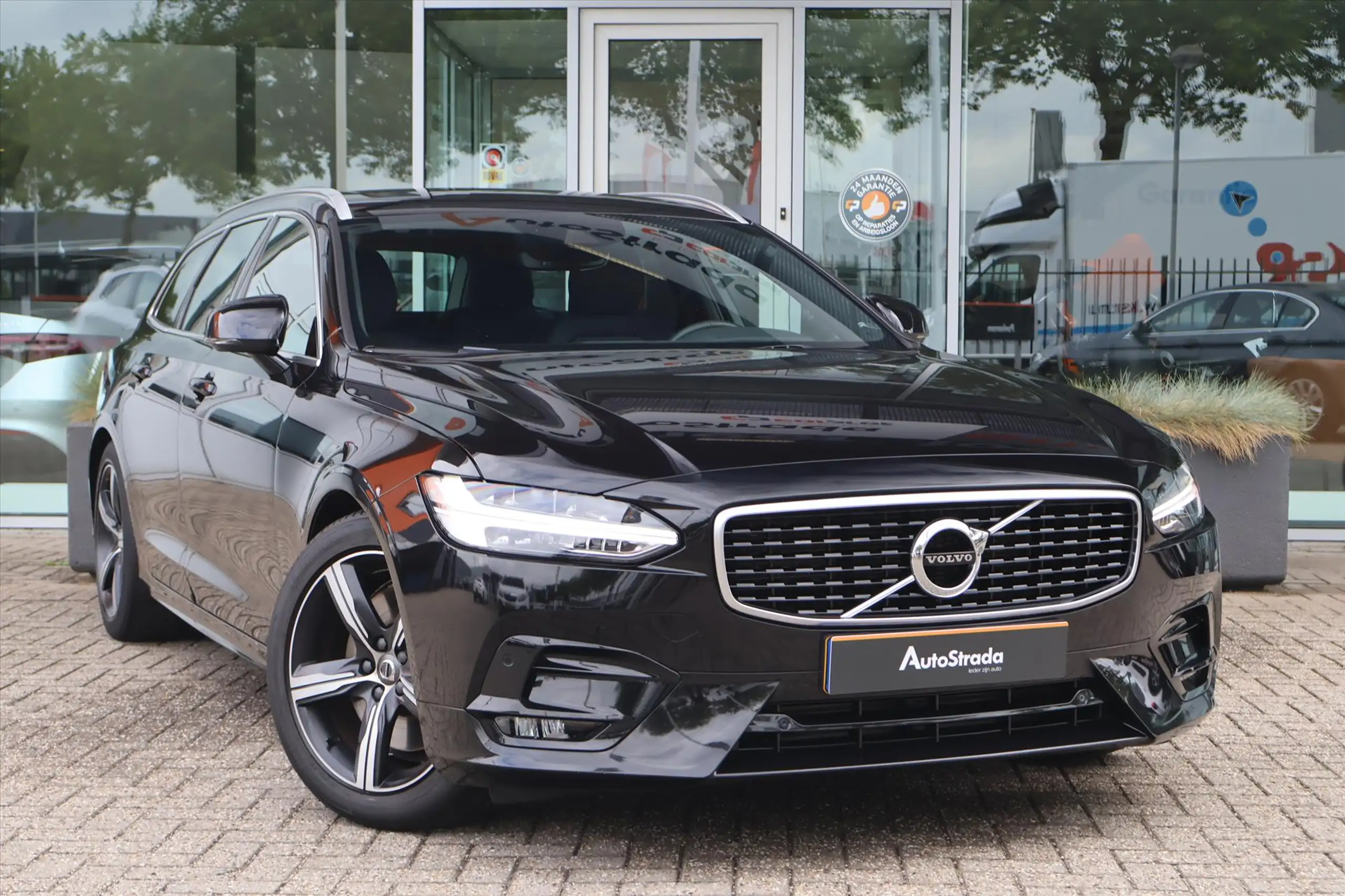 Volvo - V90