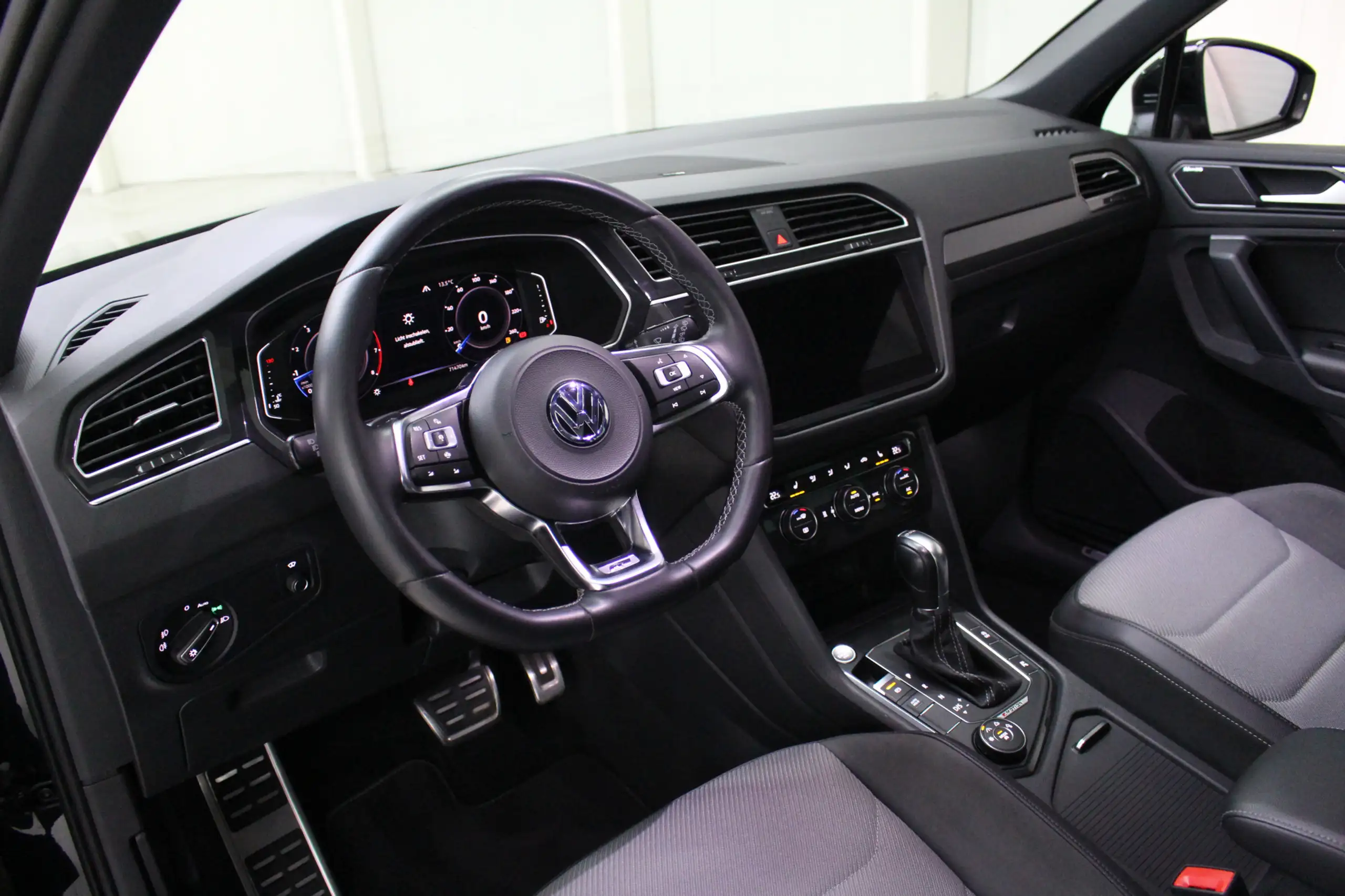 Volkswagen - Tiguan