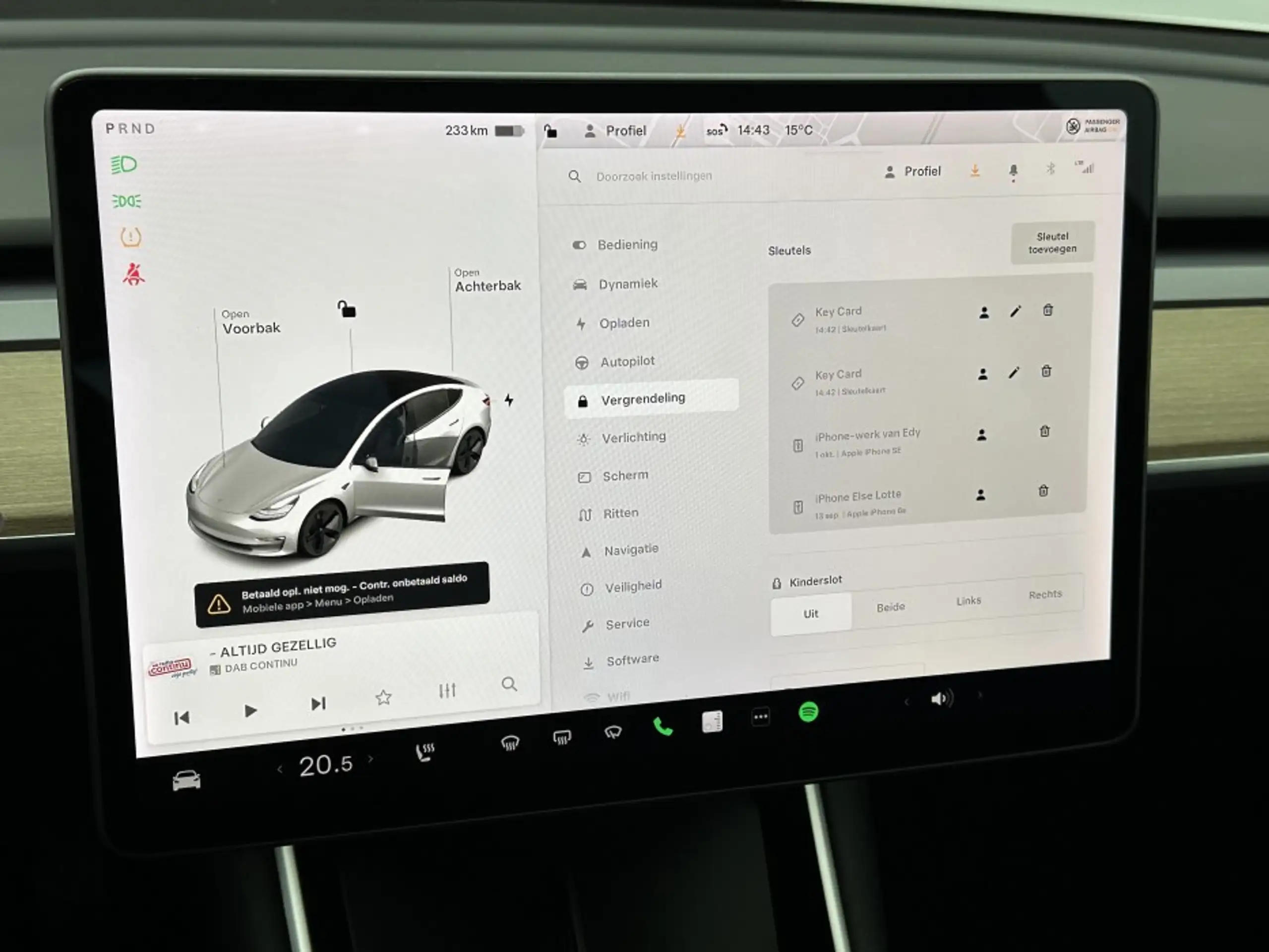 Tesla - Model 3