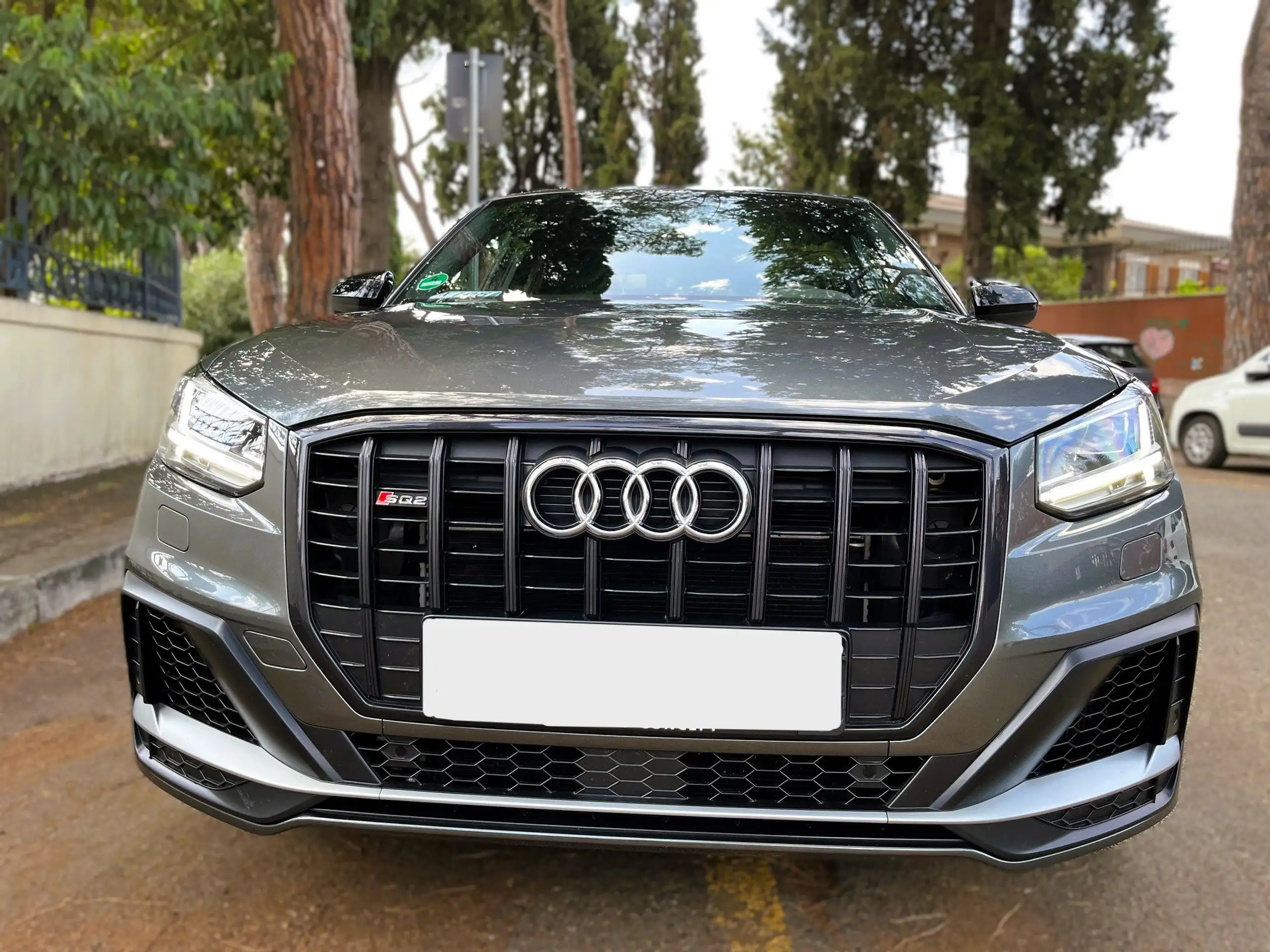 Audi - SQ2