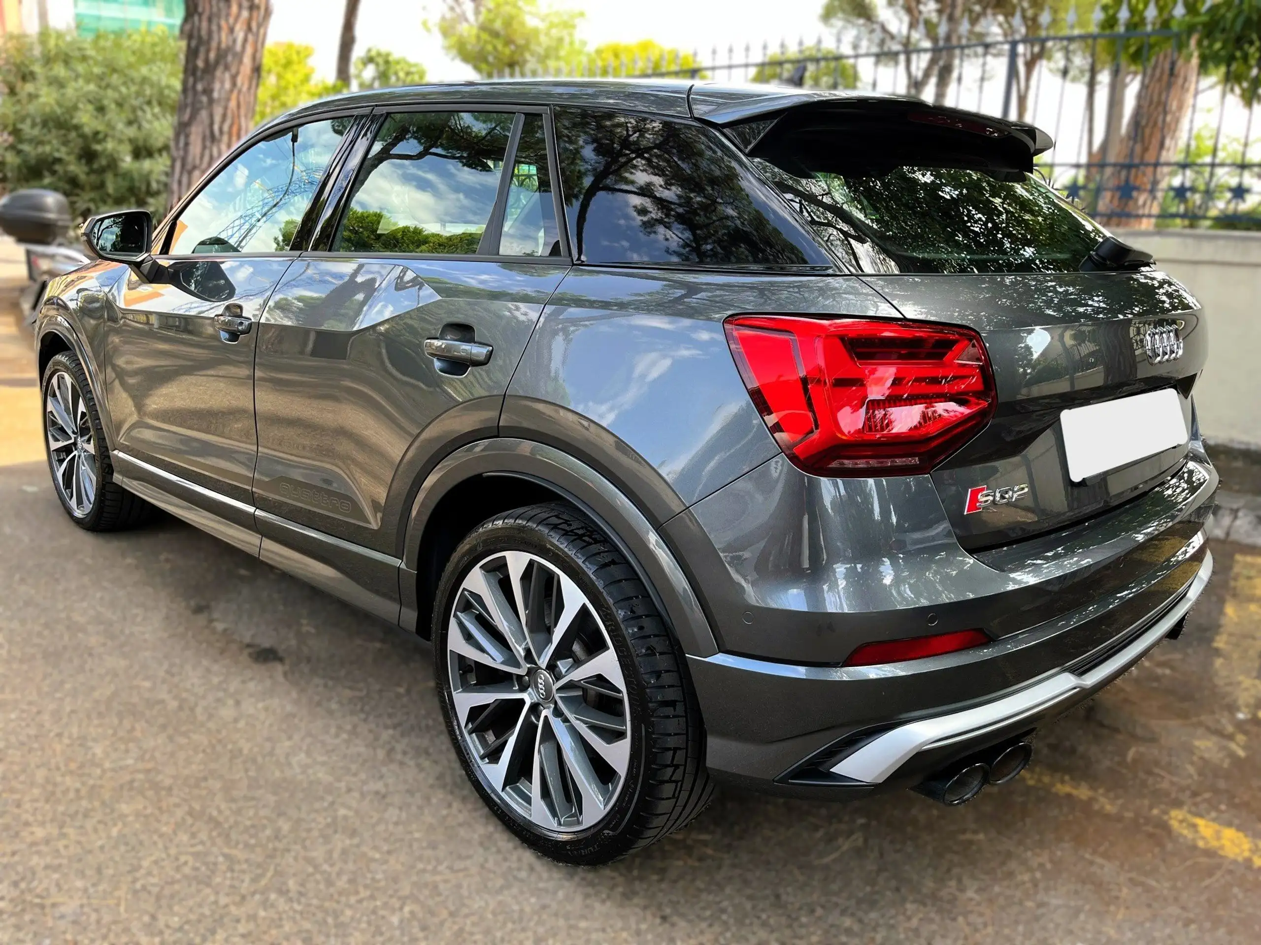 Audi - SQ2