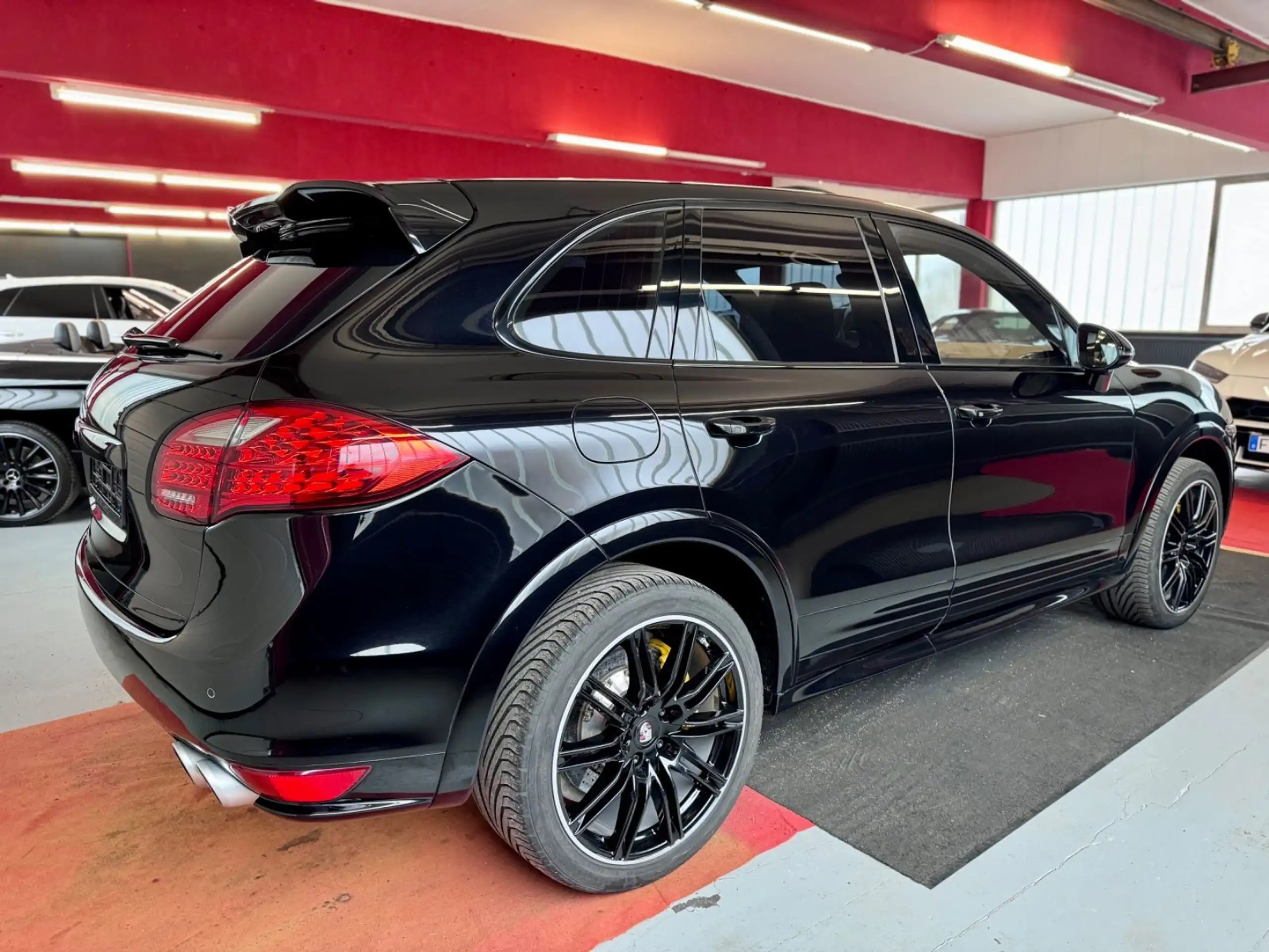 Porsche - Cayenne