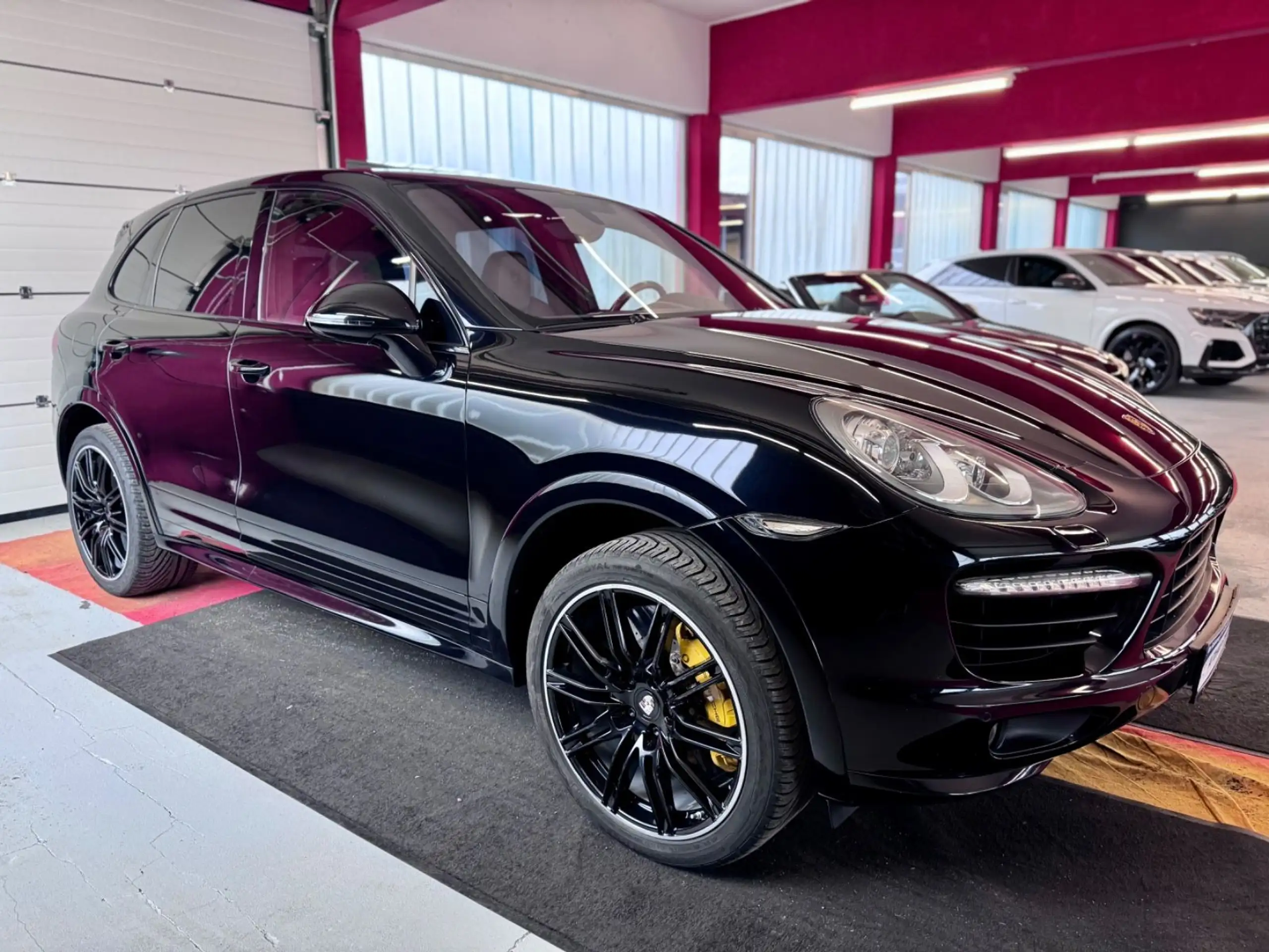 Porsche - Cayenne