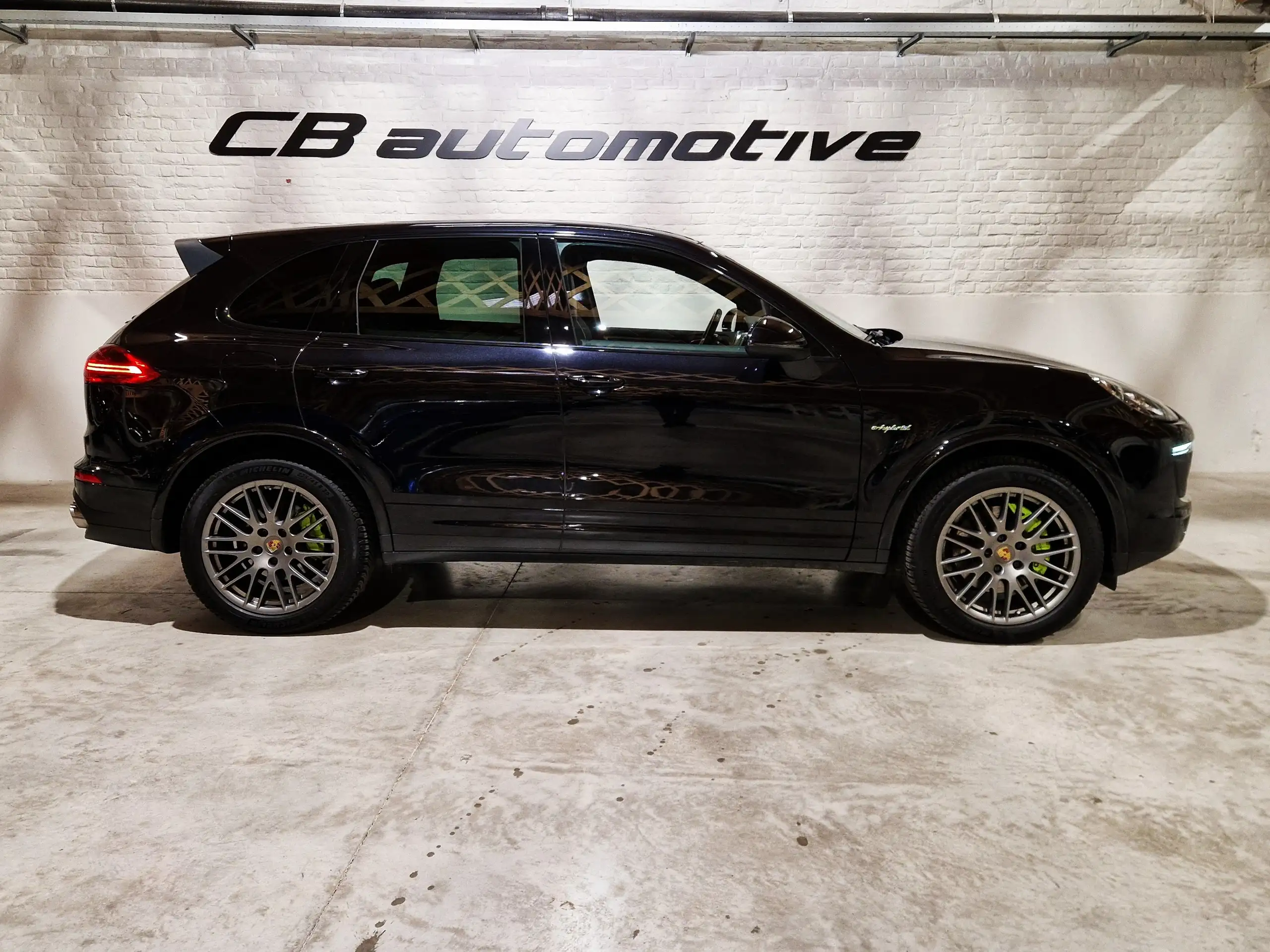 Porsche - Cayenne