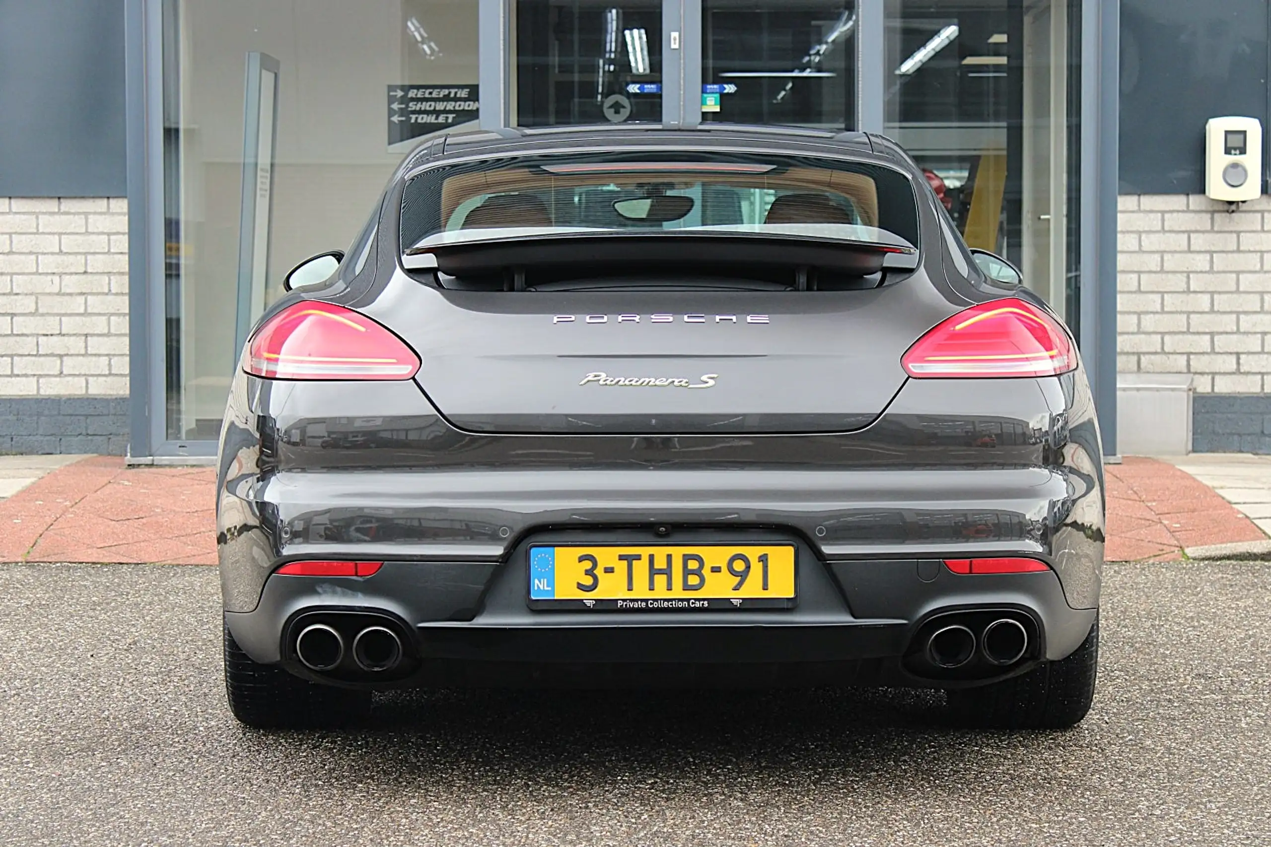 Porsche - Panamera