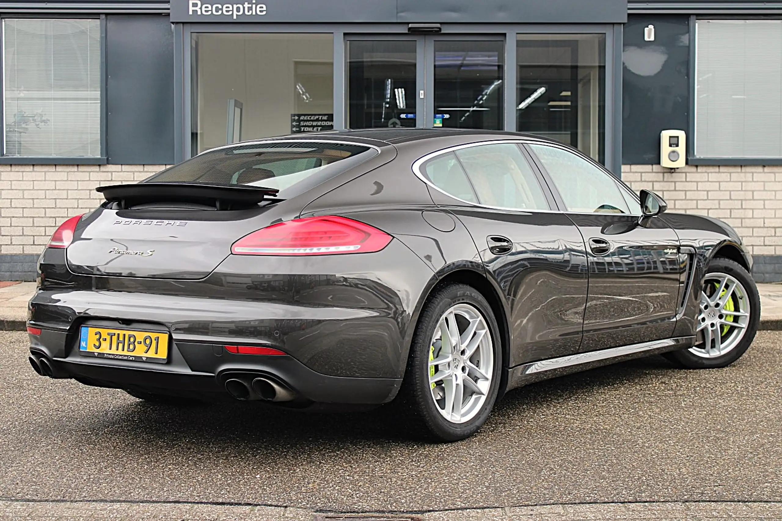 Porsche - Panamera