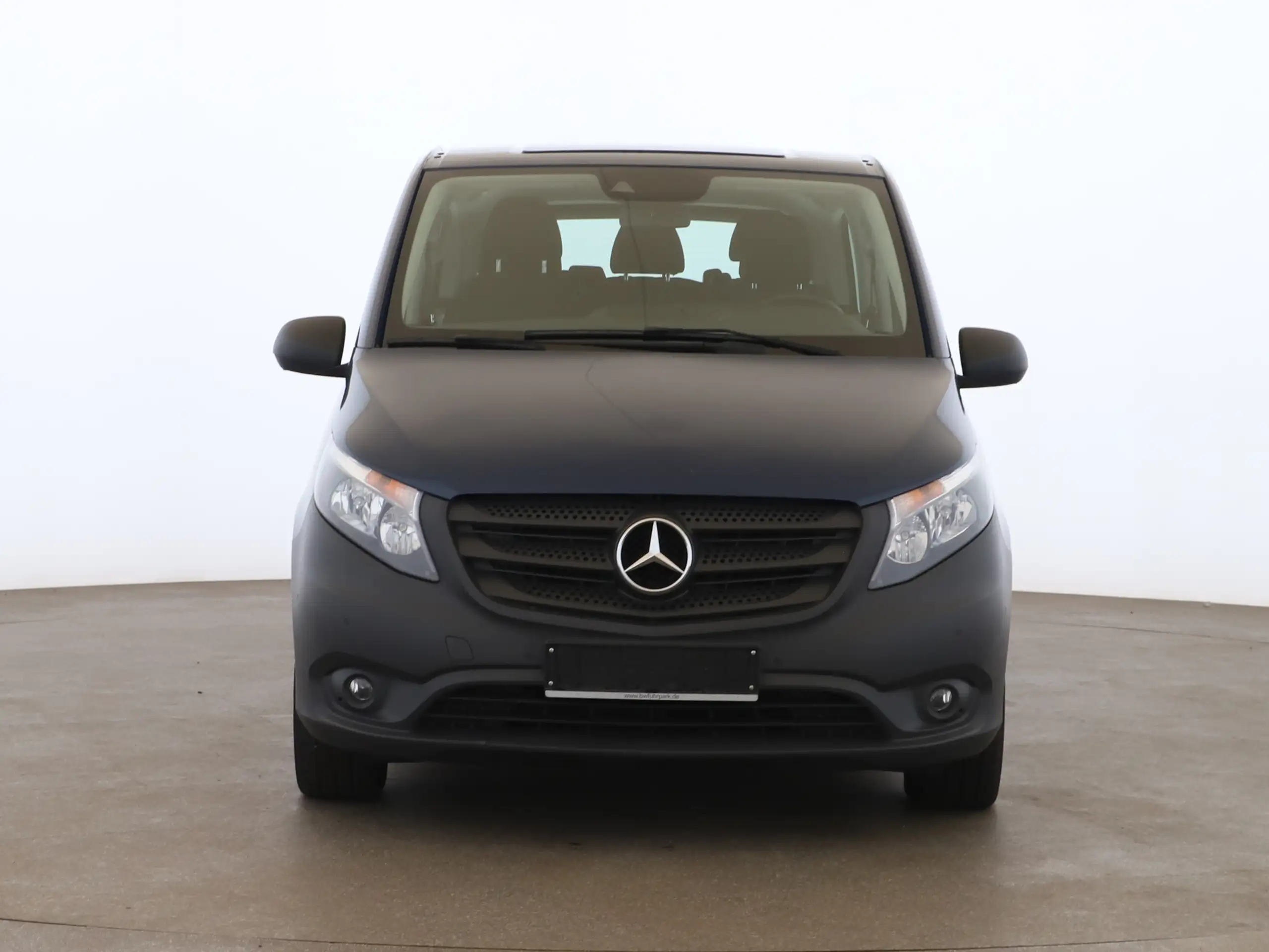 Mercedes-Benz - Vito