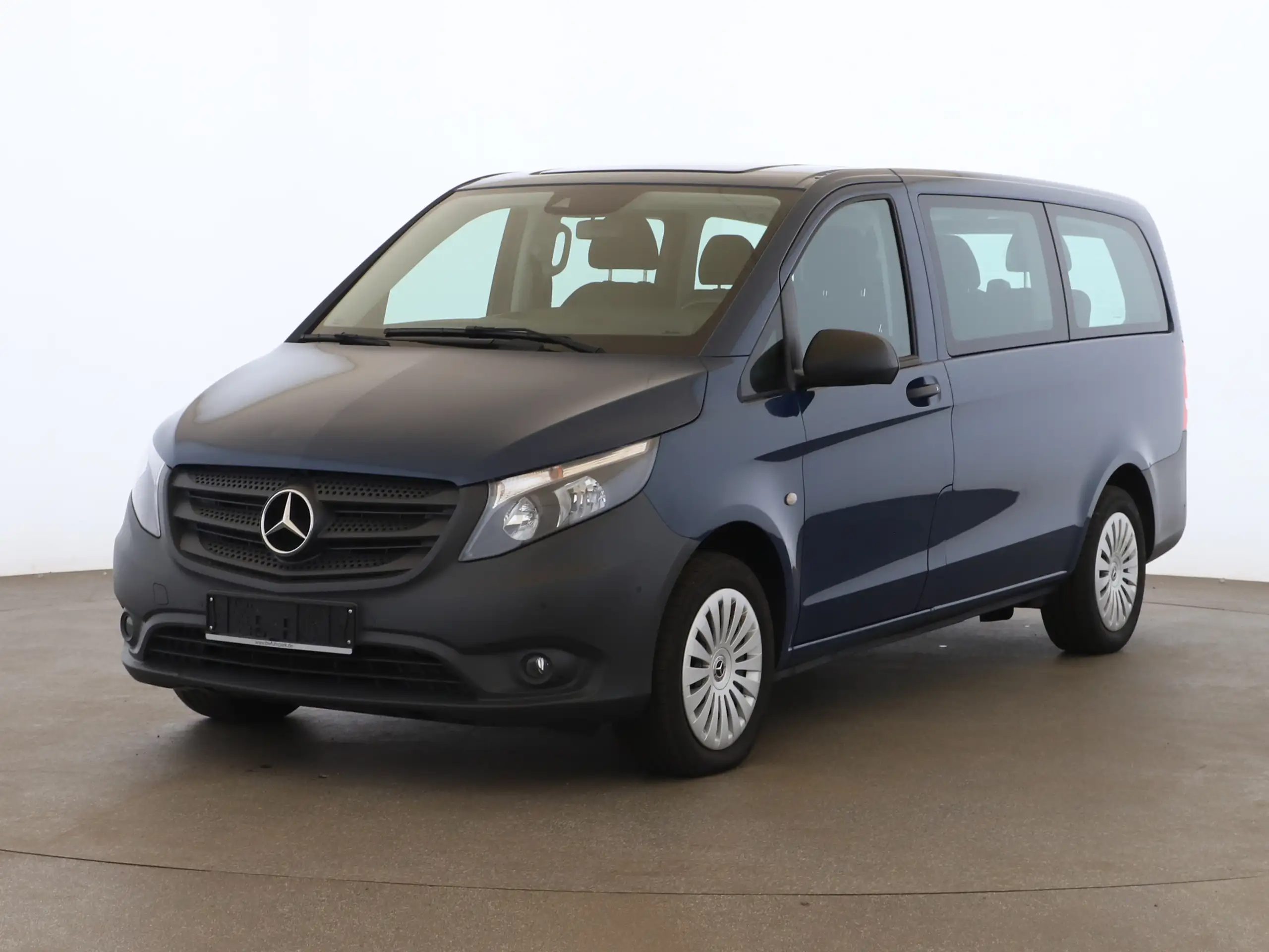 Mercedes-Benz - Vito