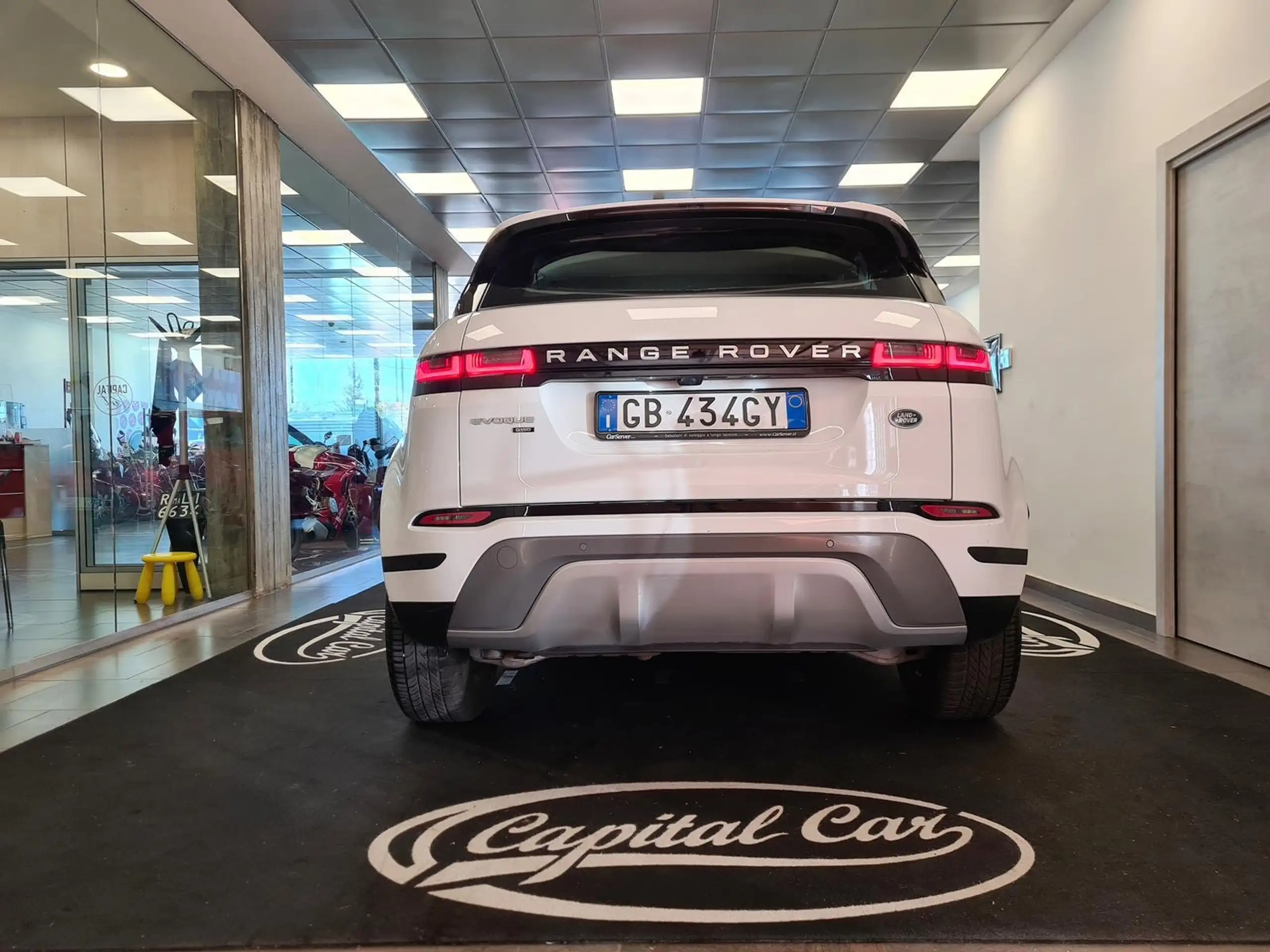 Land Rover - Range Rover Evoque