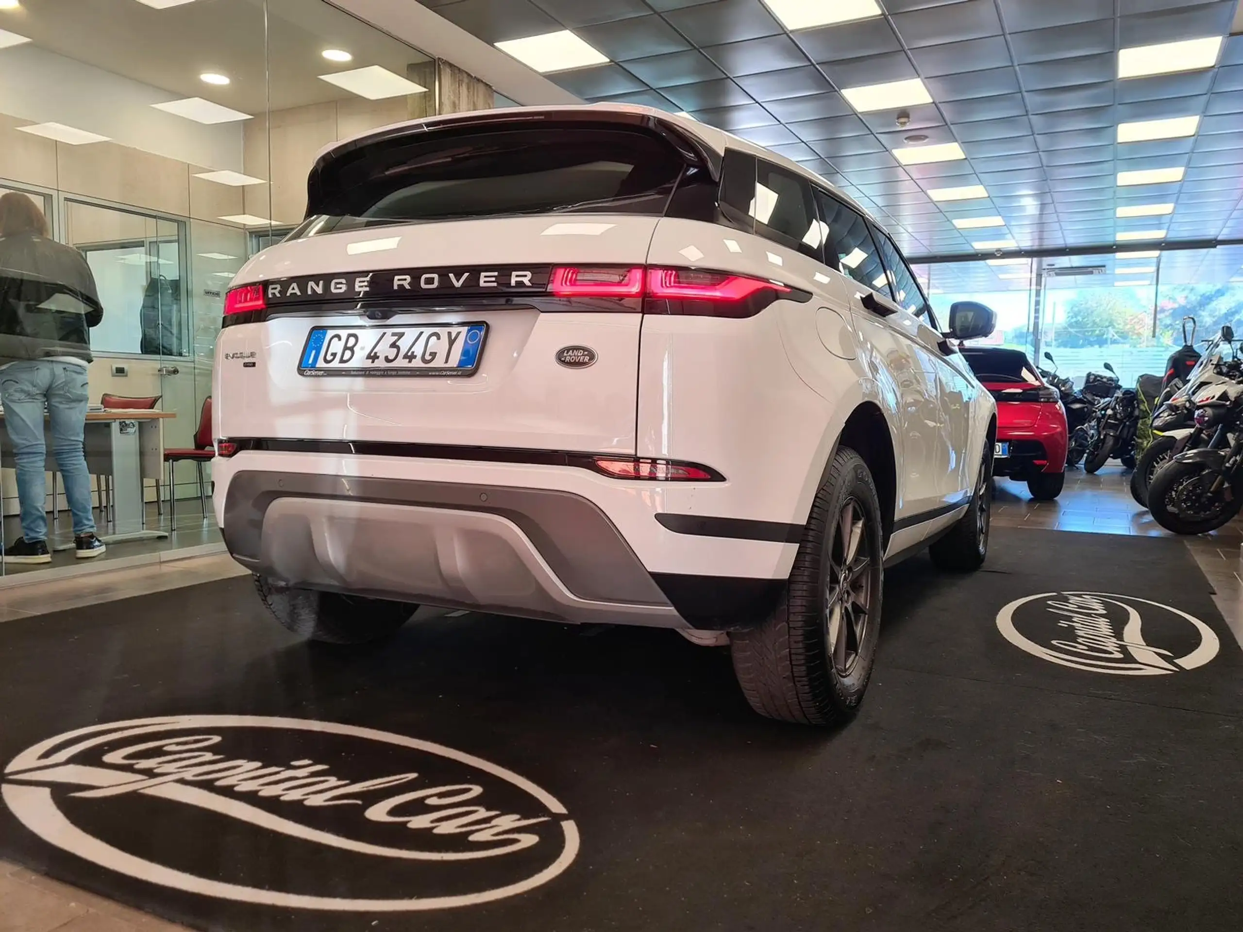 Land Rover - Range Rover Evoque