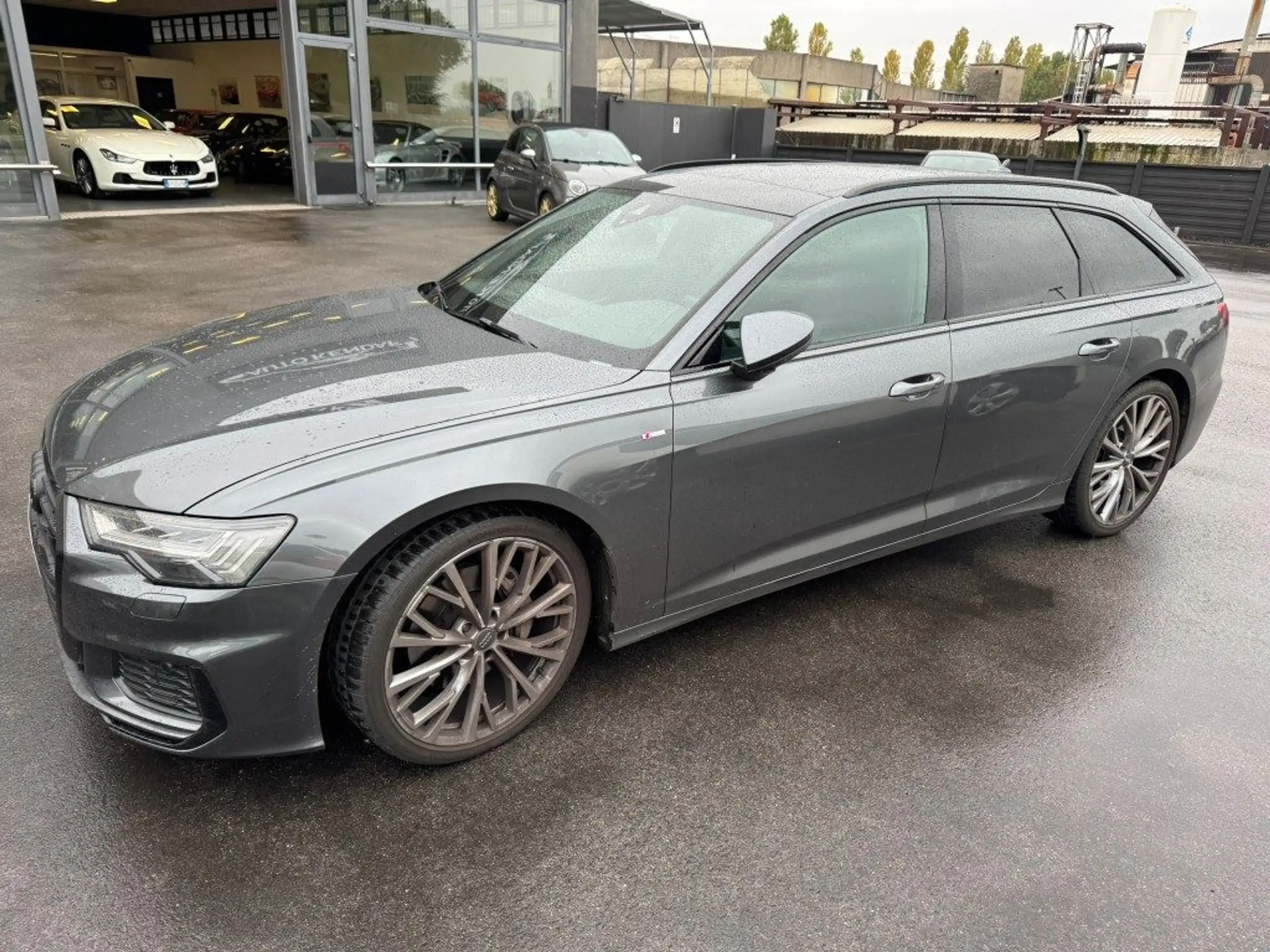 Audi - A6