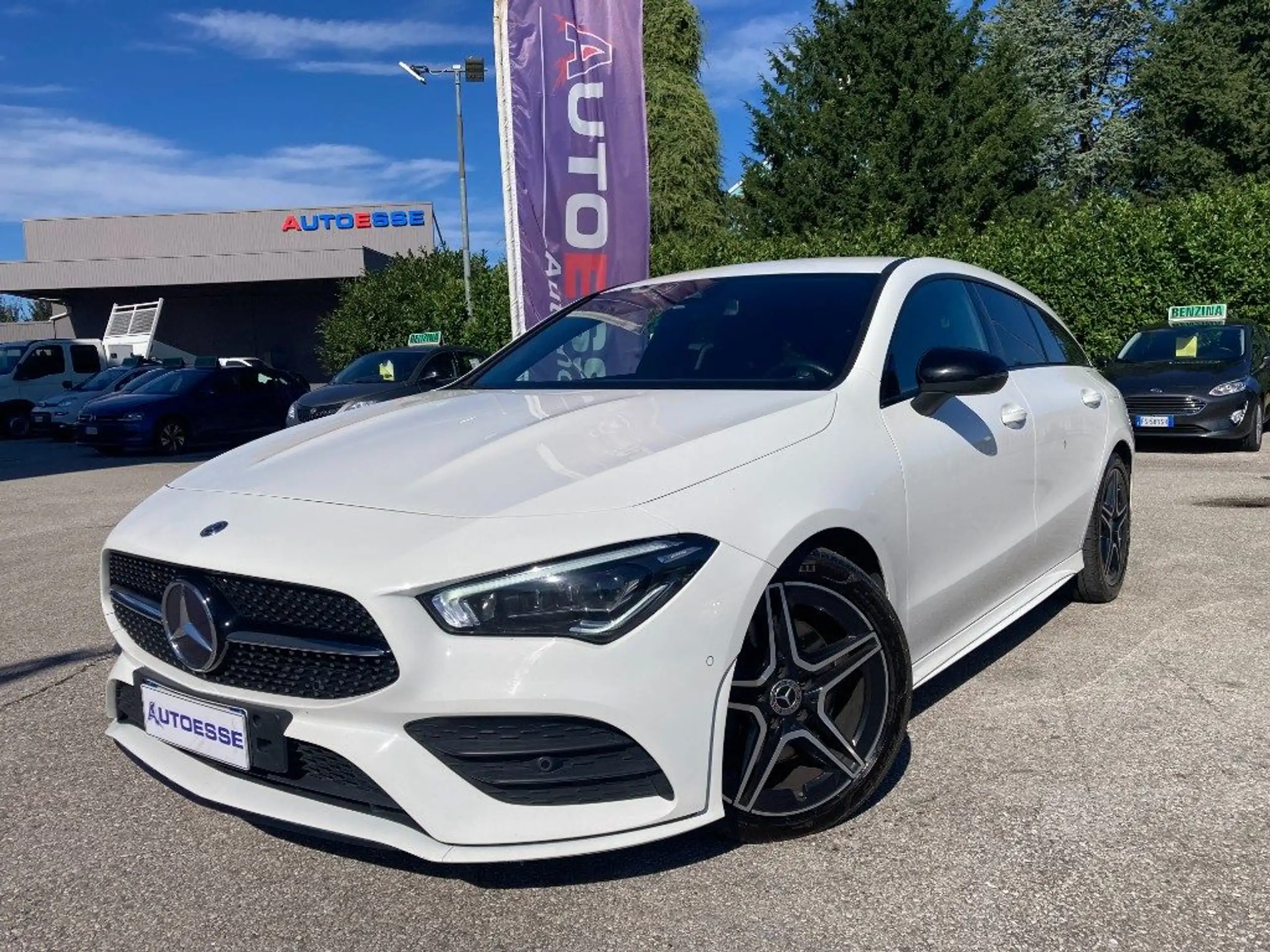 Mercedes-Benz - CLA 220