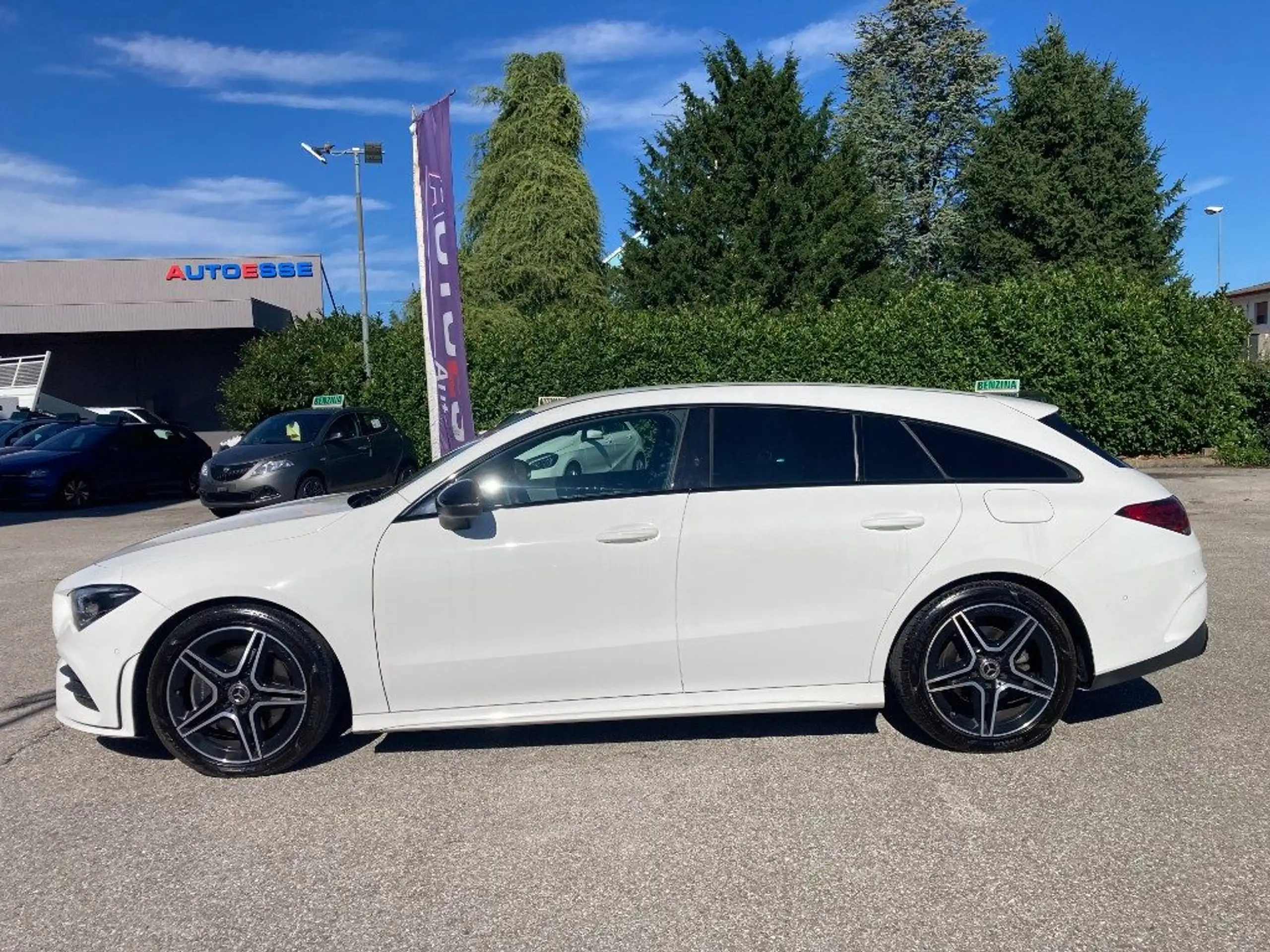 Mercedes-Benz - CLA 220