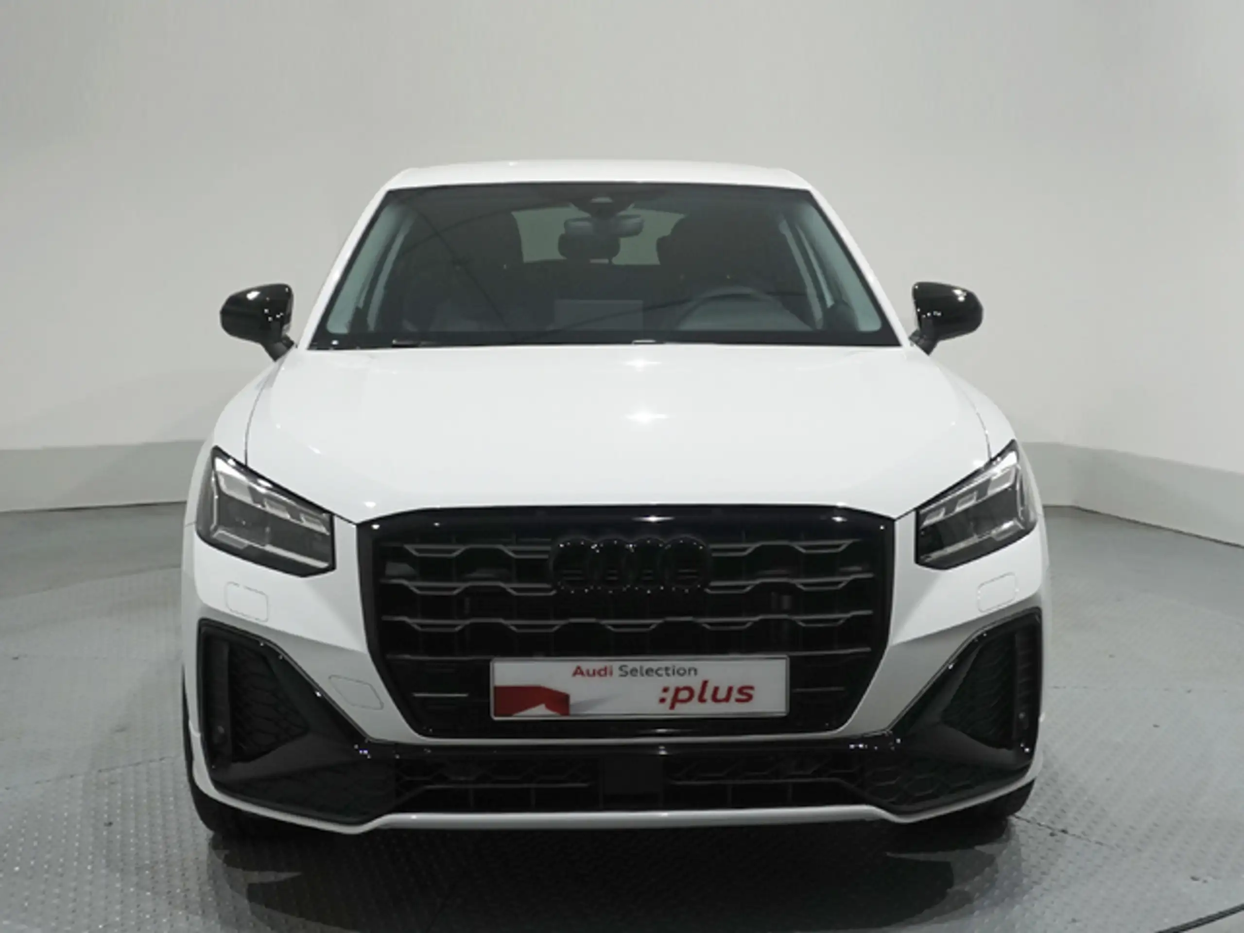 Audi - Q2