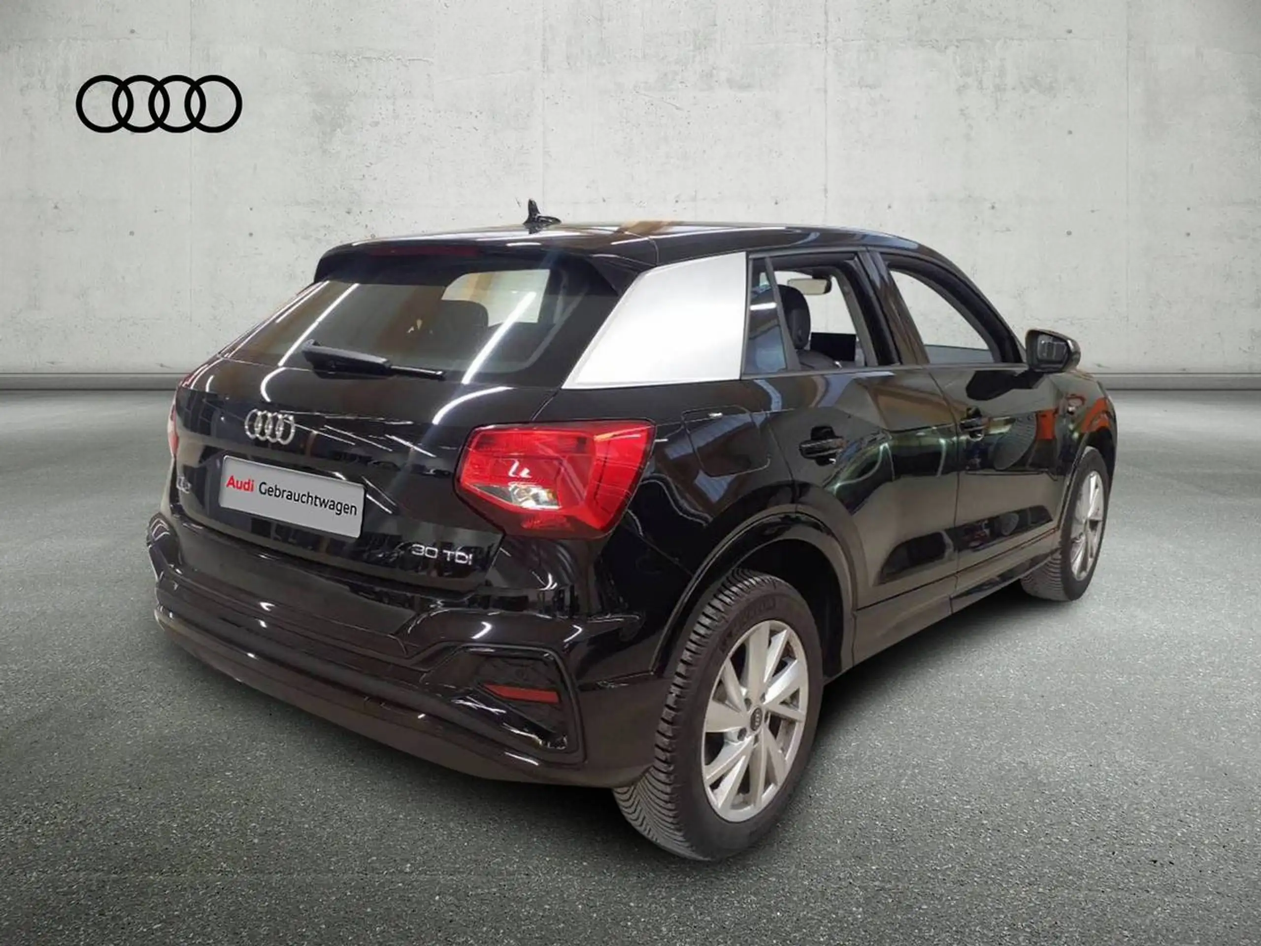 Audi - Q2