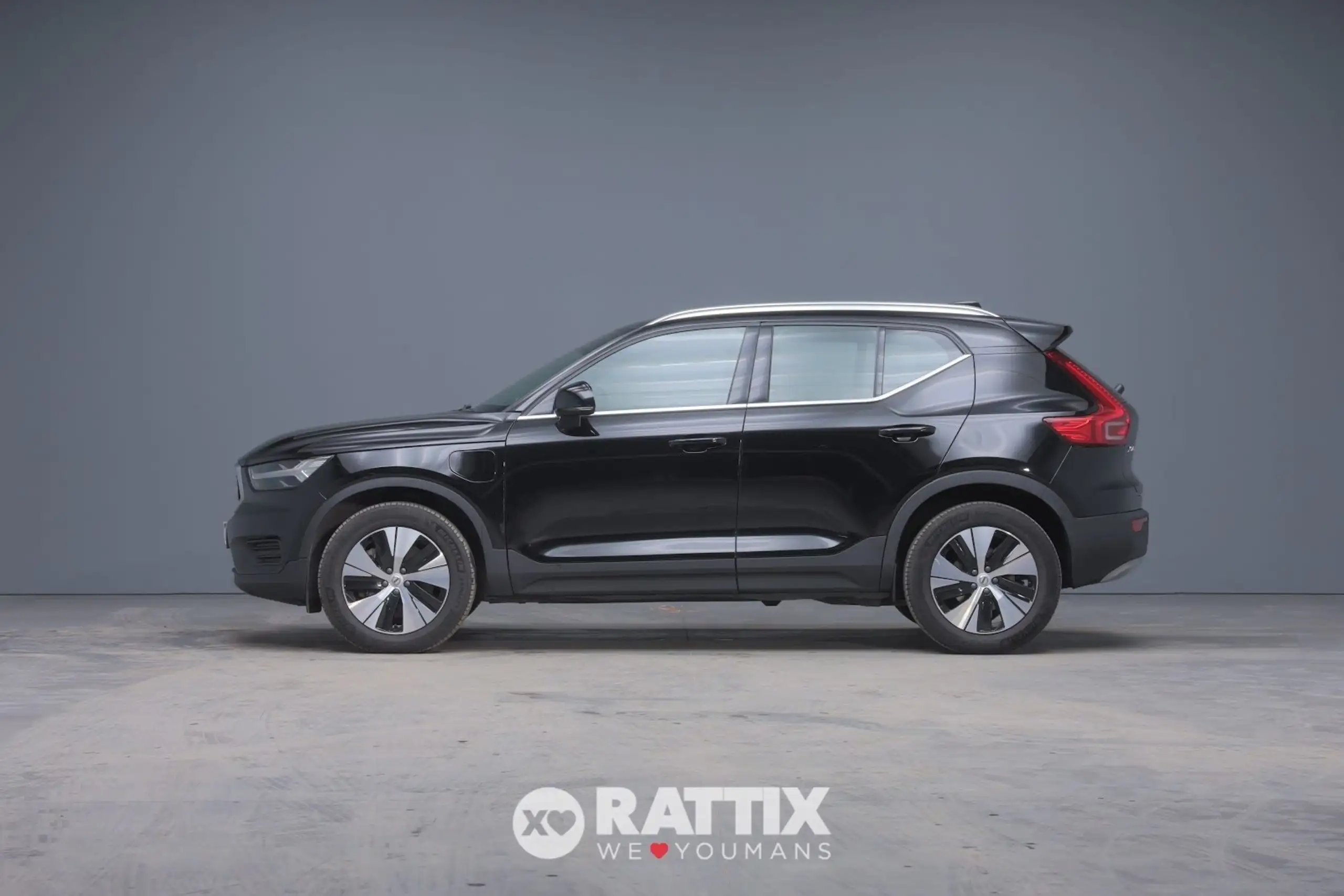 Volvo - XC40