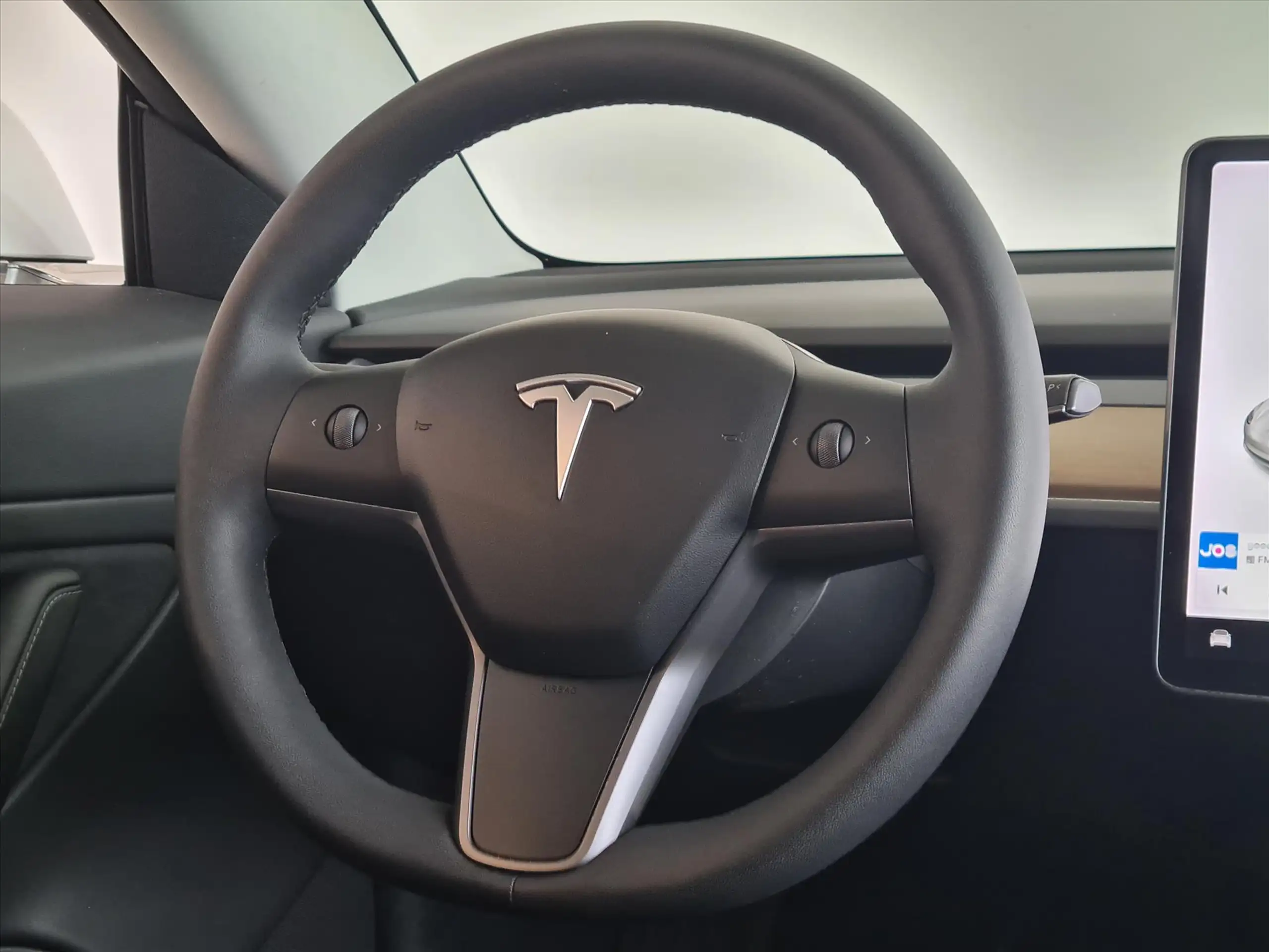 Tesla - Model 3