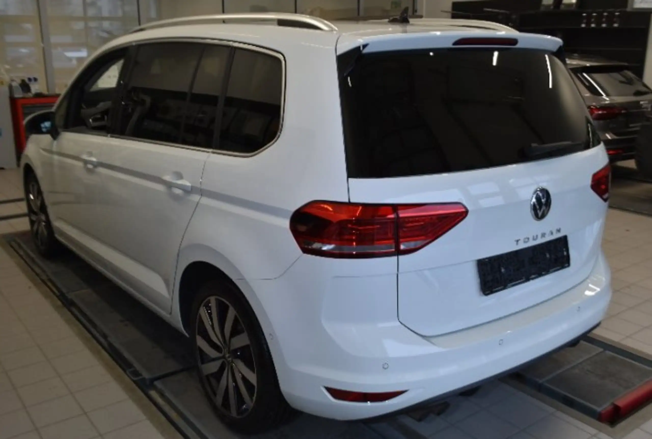 Volkswagen - Touran