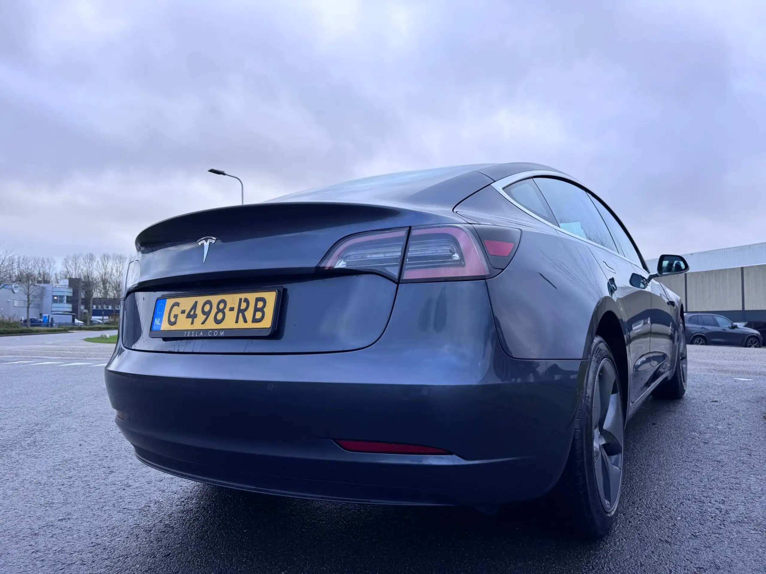 Tesla - Model 3