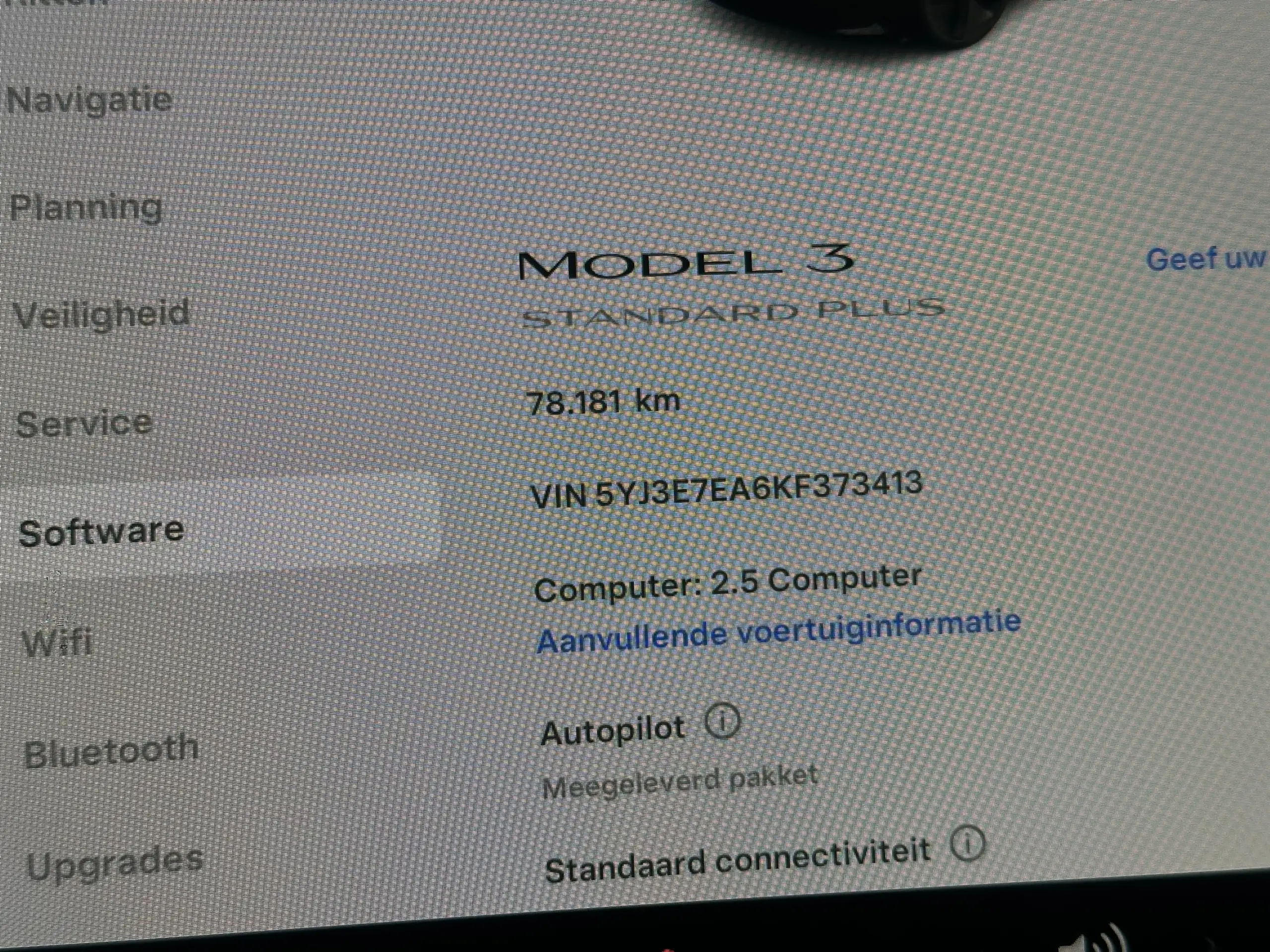 Tesla - Model 3