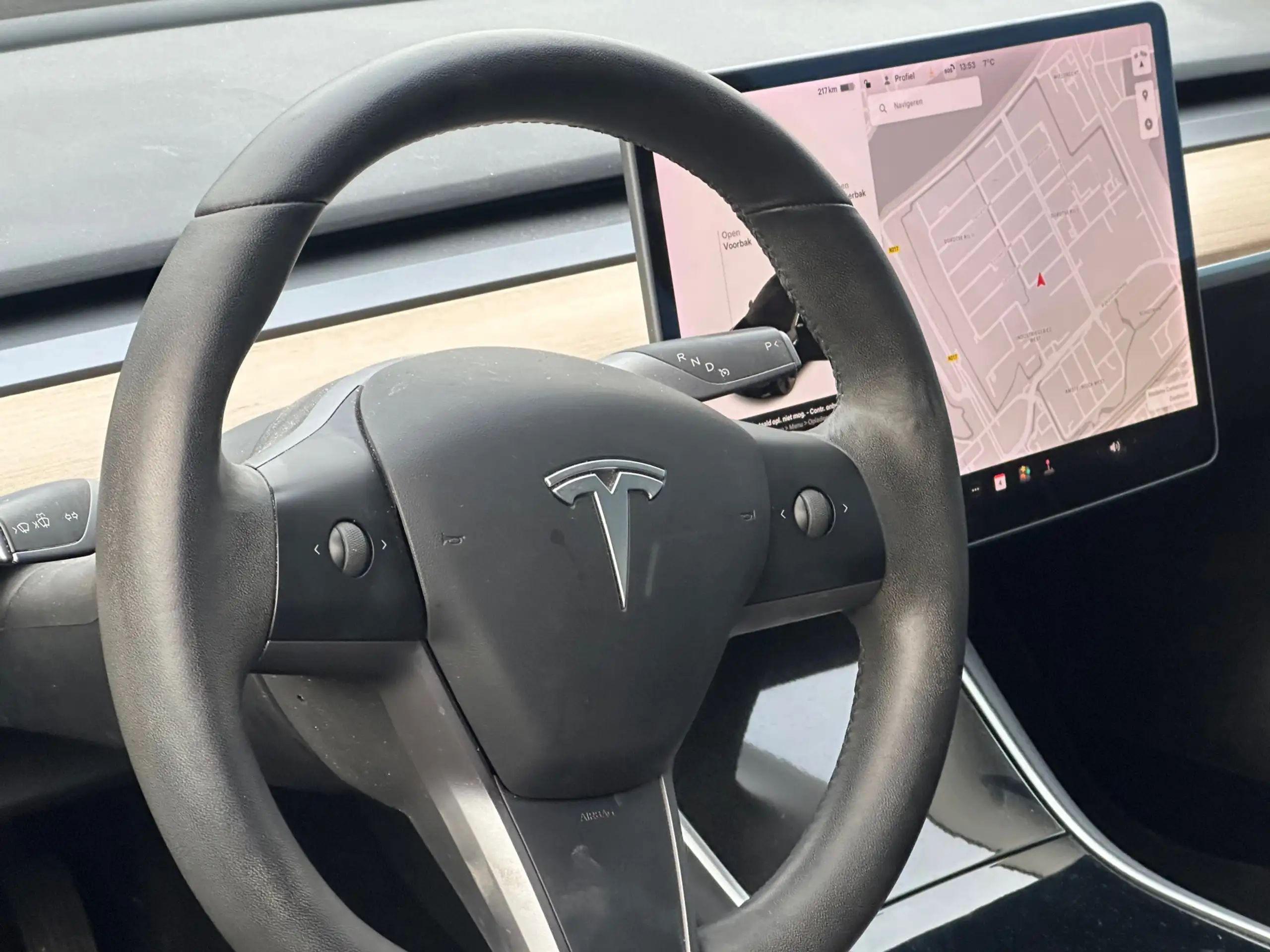 Tesla - Model 3