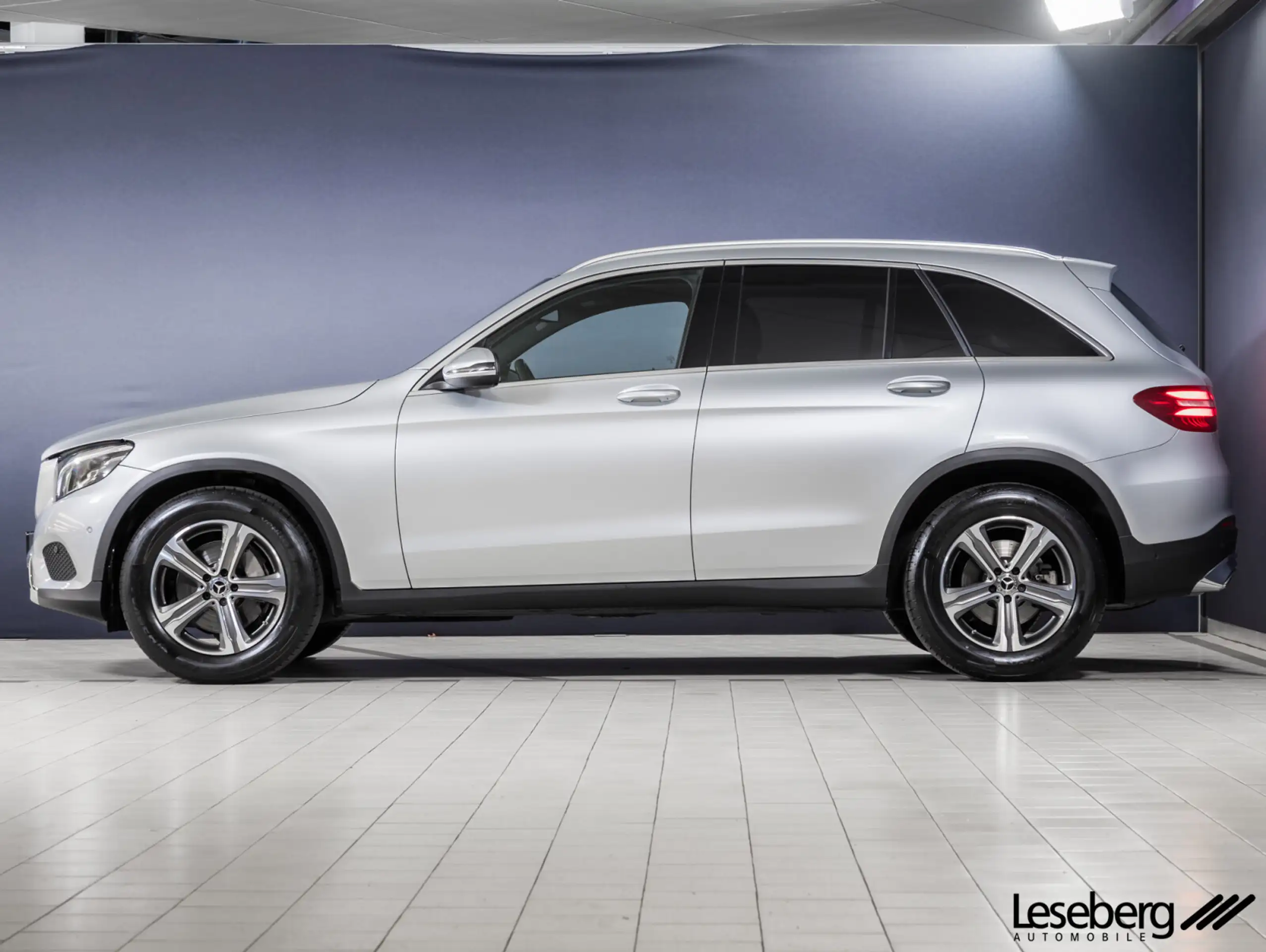 Mercedes-Benz - GLC 250