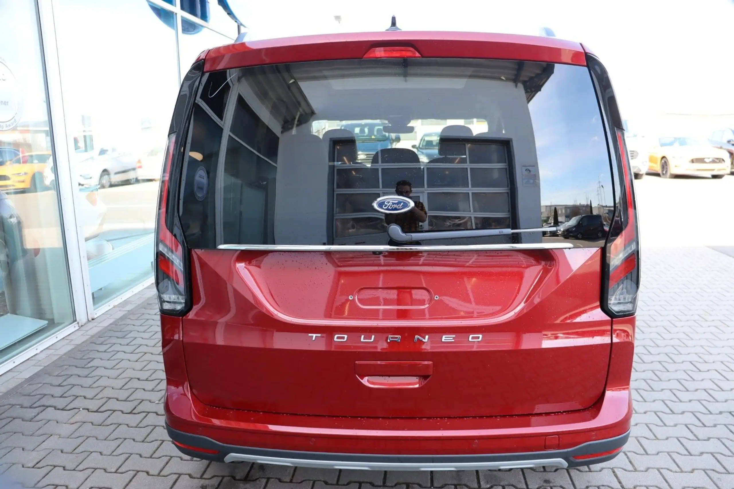 Ford - Tourneo Connect