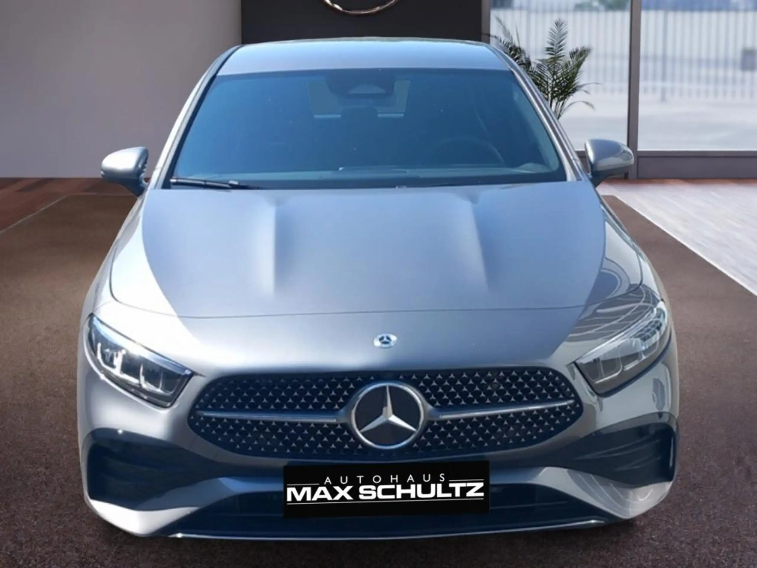 Mercedes-Benz - A 200