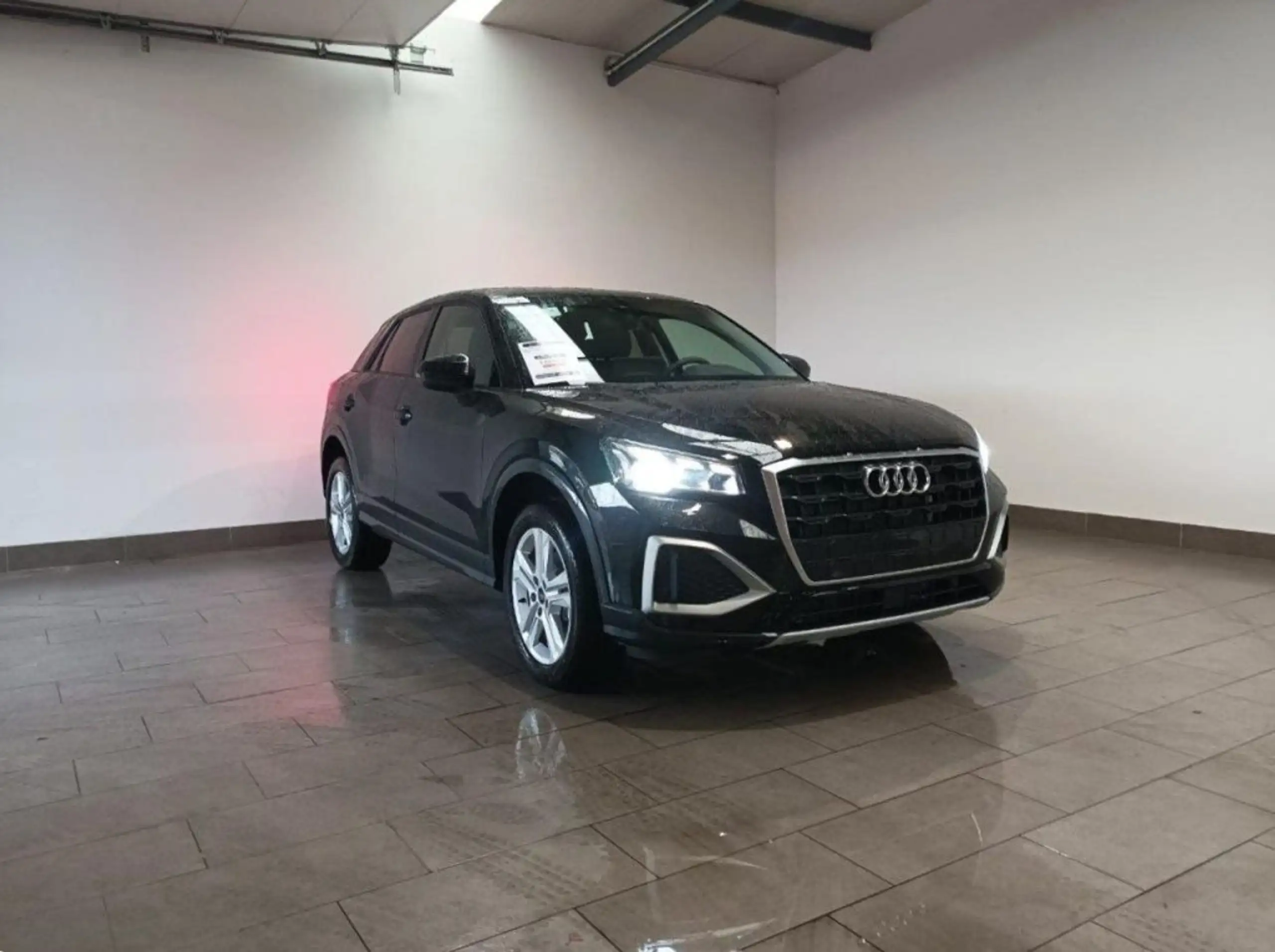 Audi - Q2