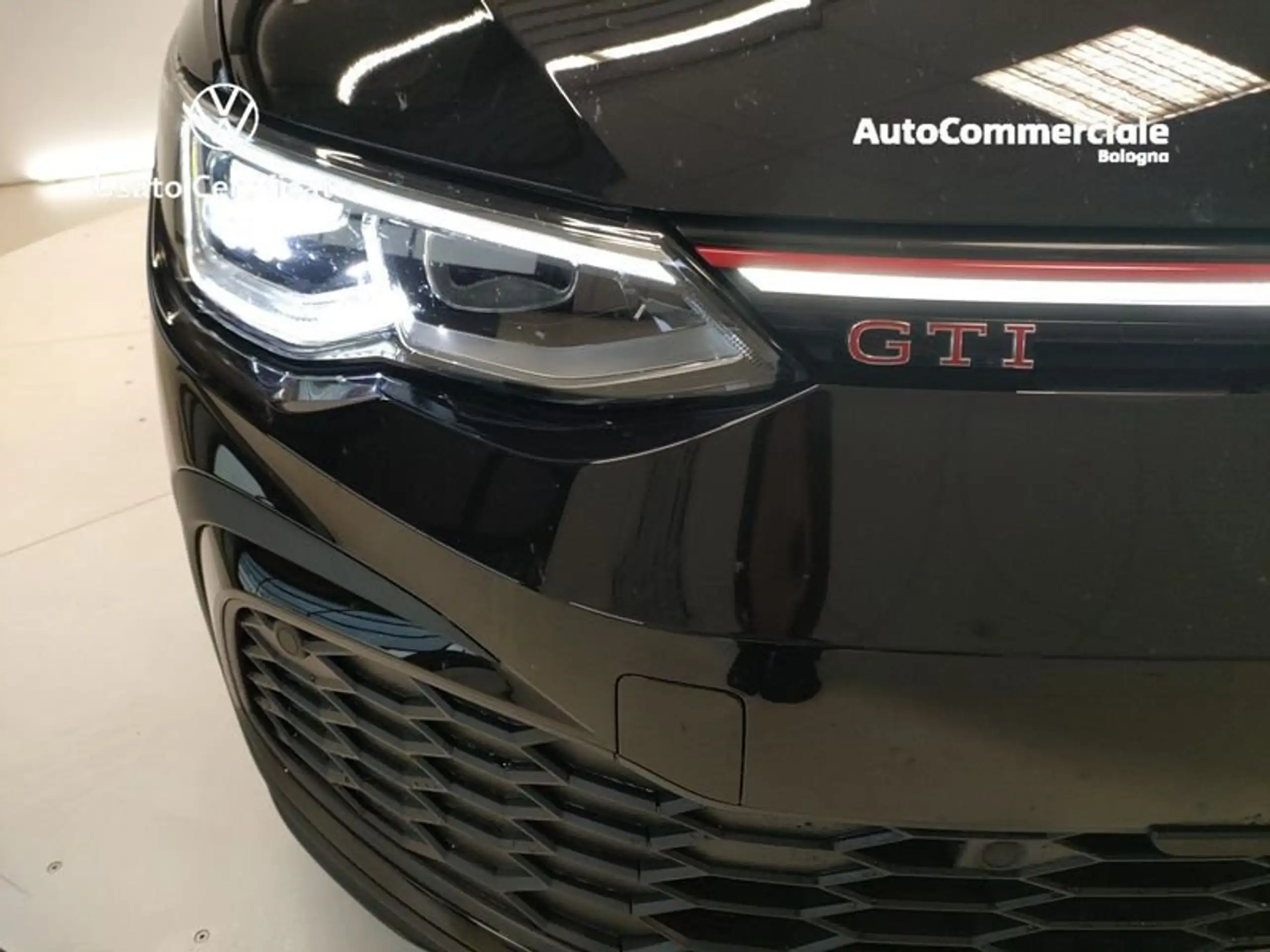 Volkswagen - Golf GTI