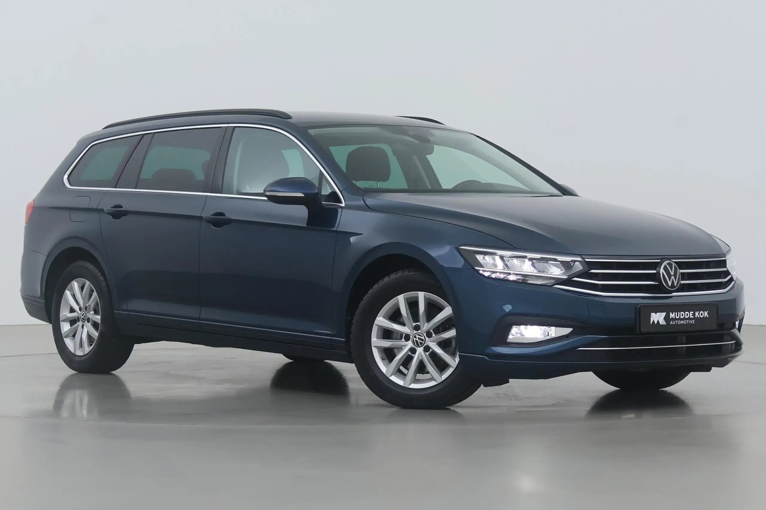 Volkswagen - Passat