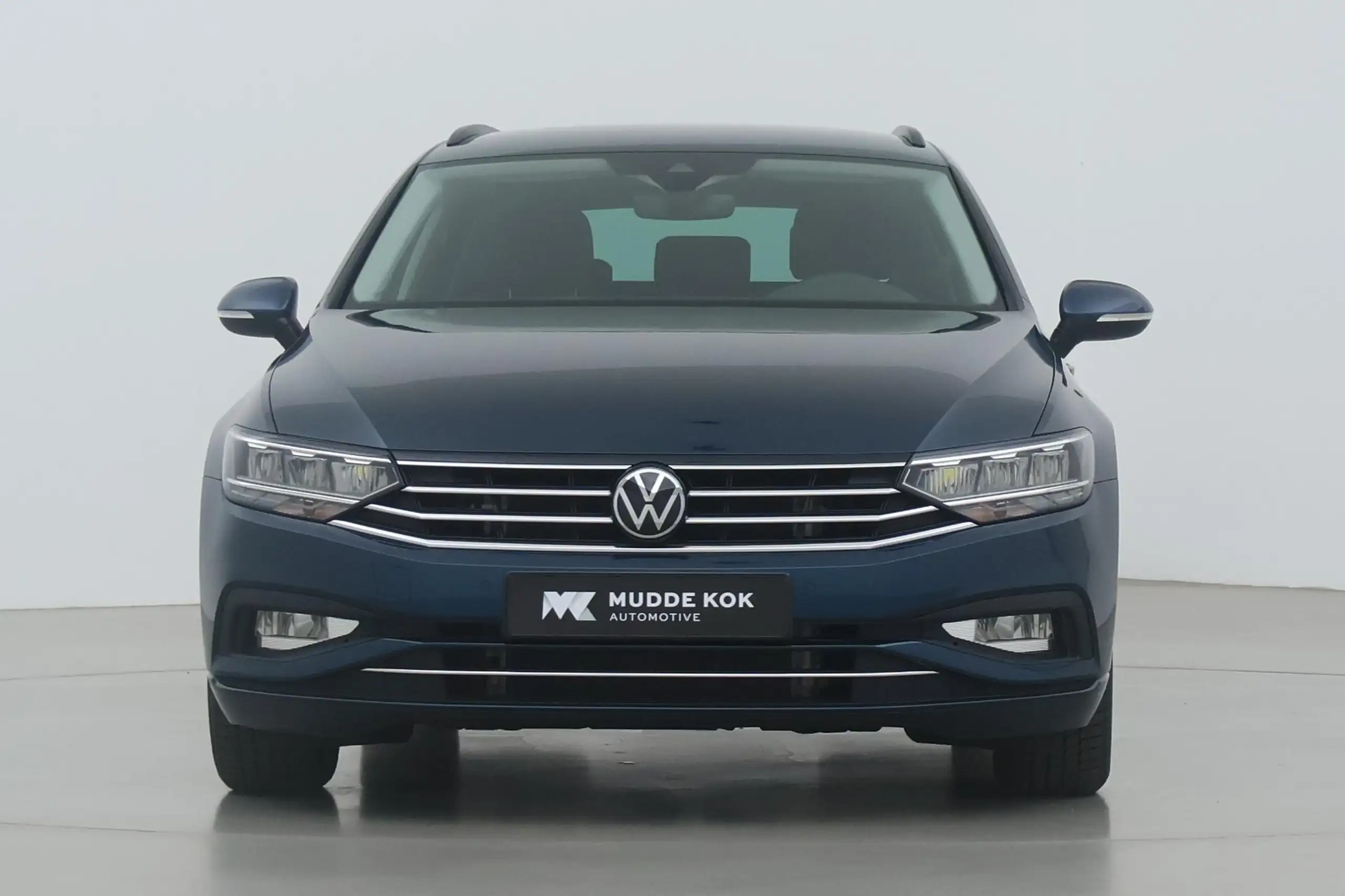 Volkswagen - Passat