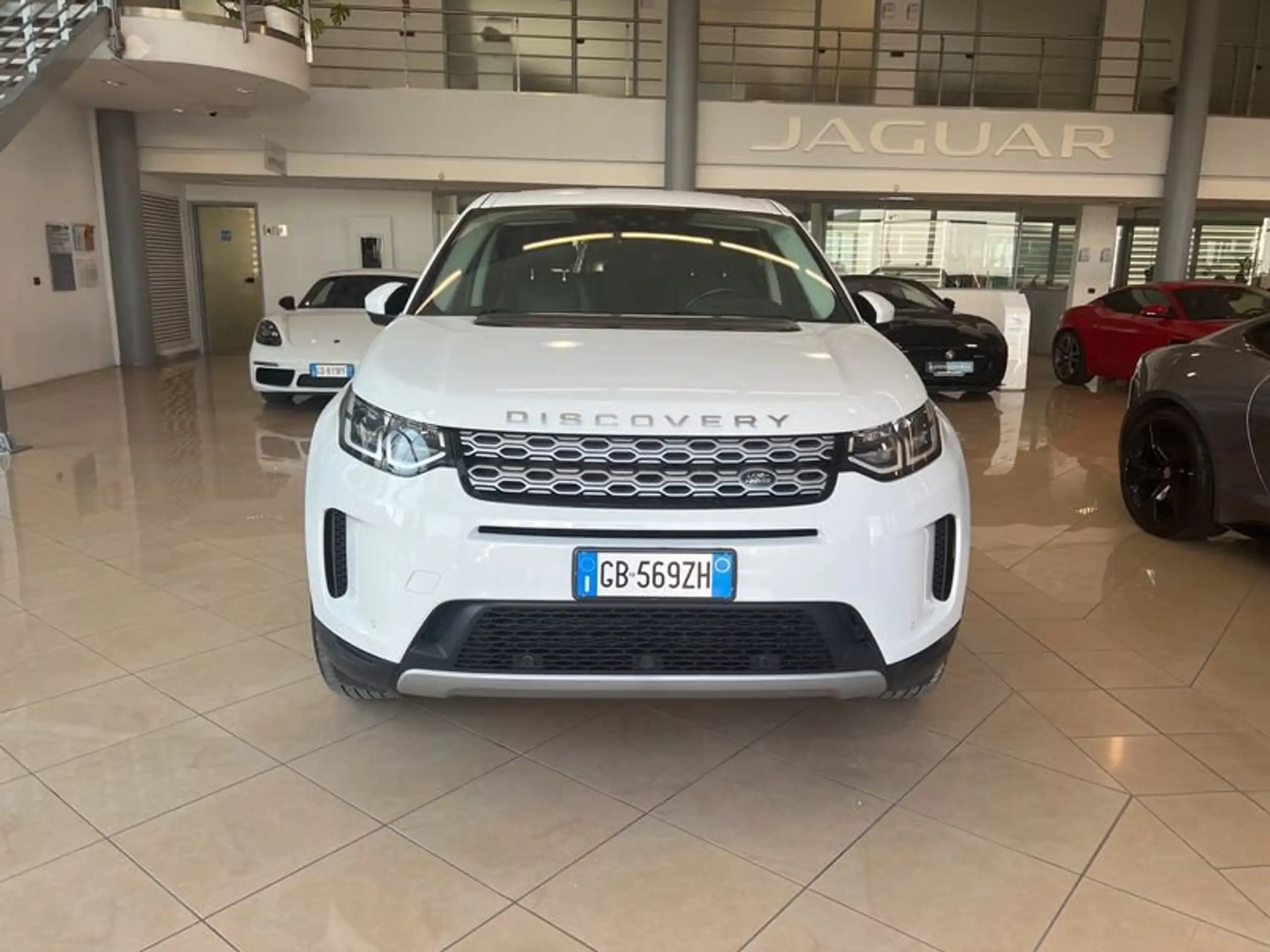 Land Rover - Discovery Sport