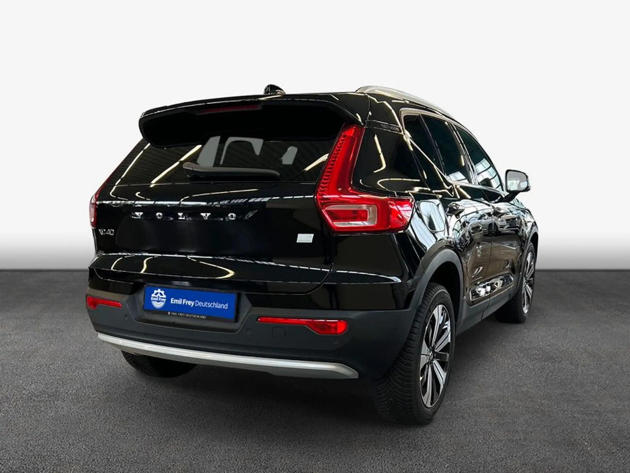 Volvo - XC40