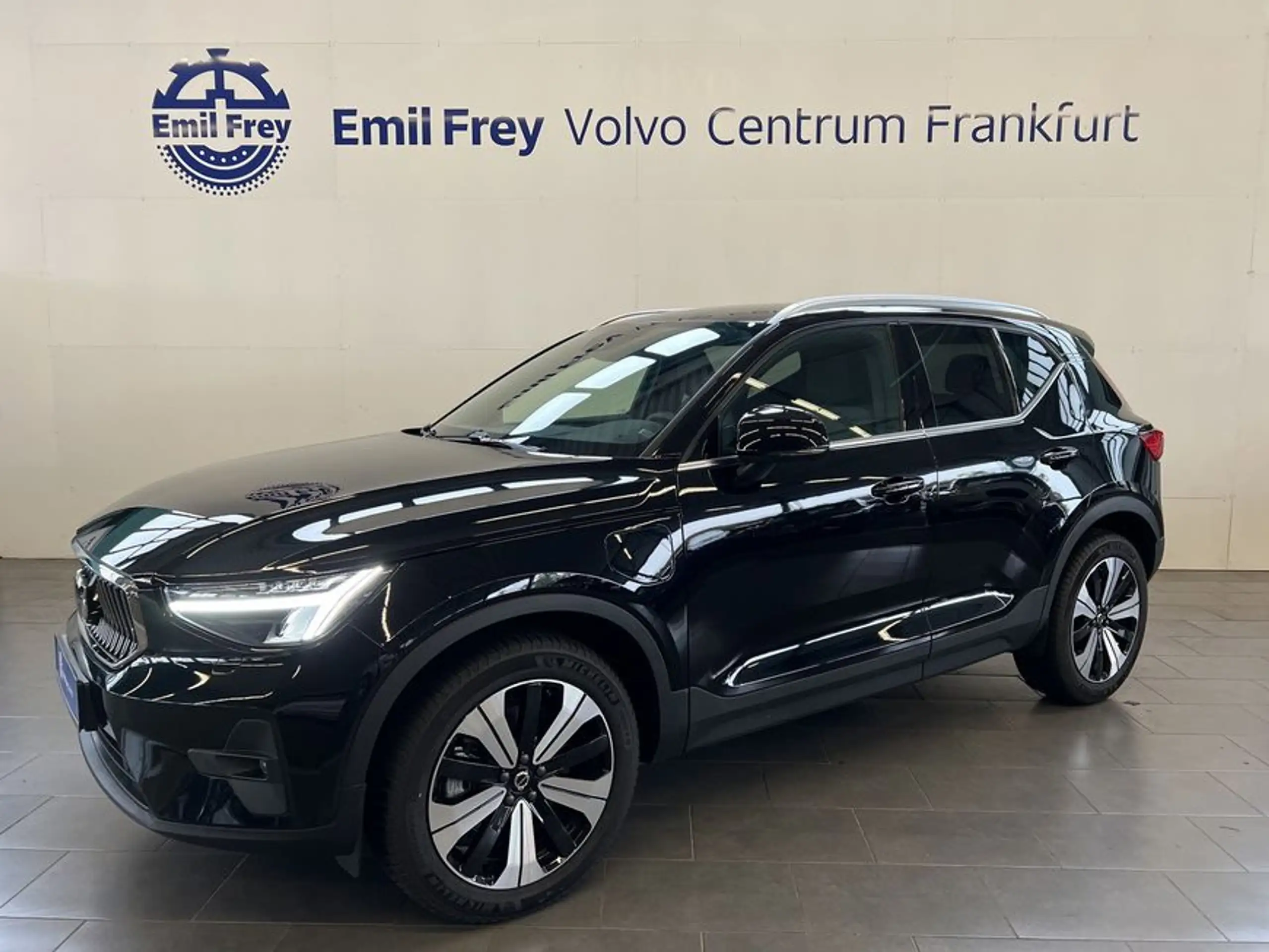 Volvo - XC40