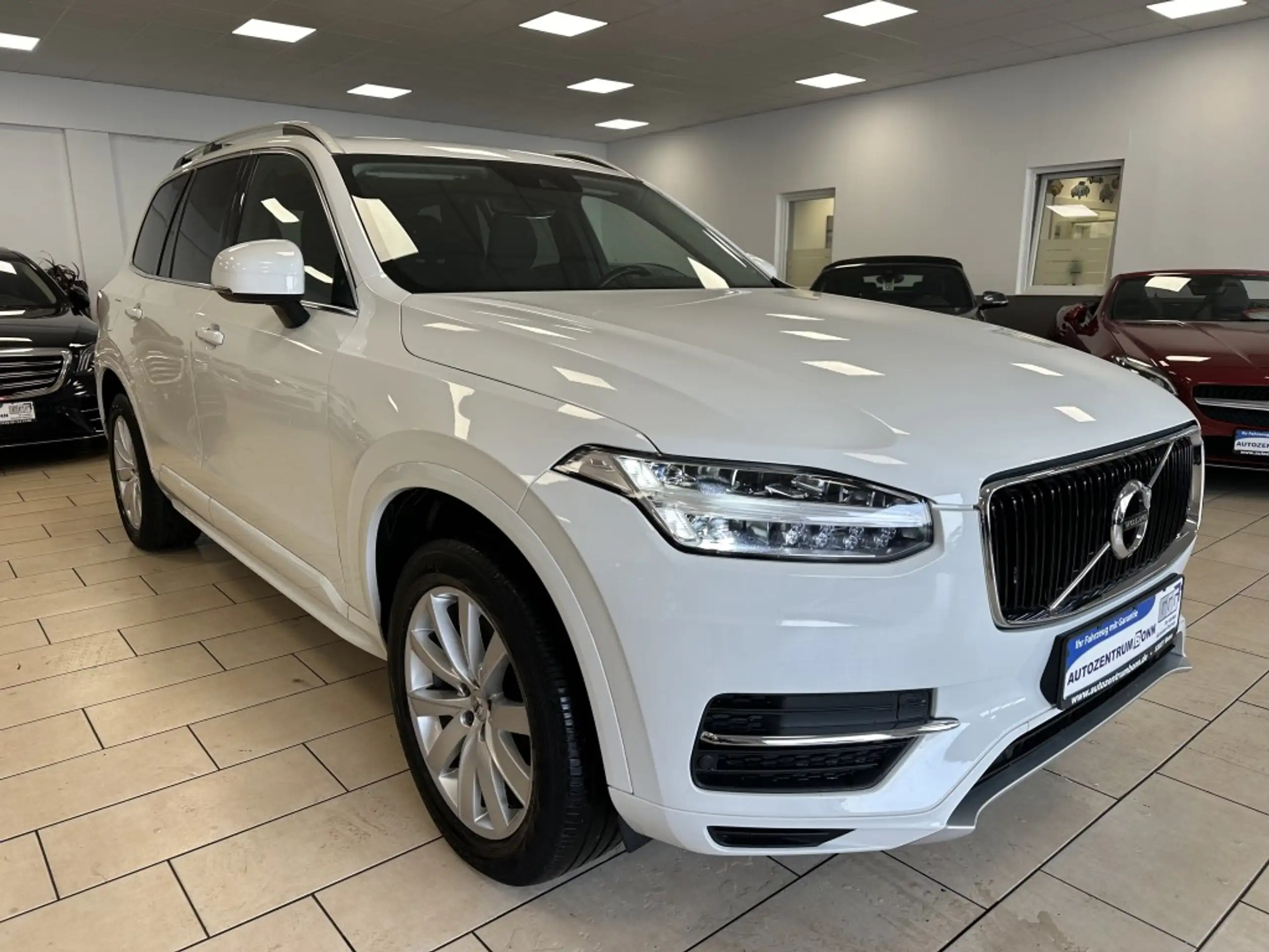 Volvo - XC90