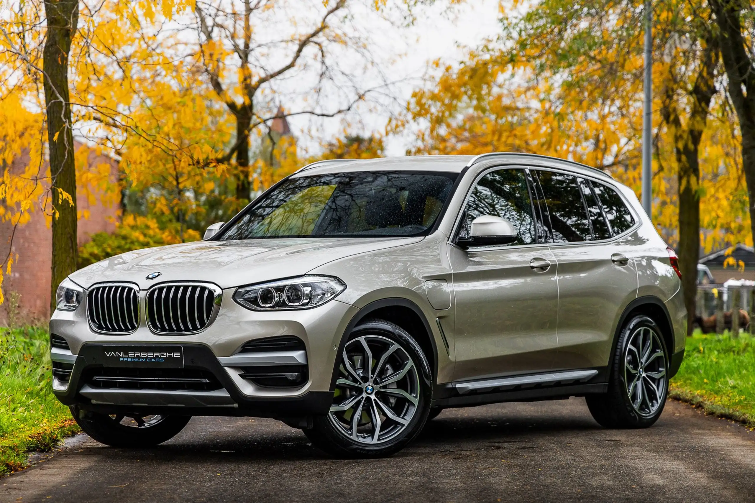 BMW - X3