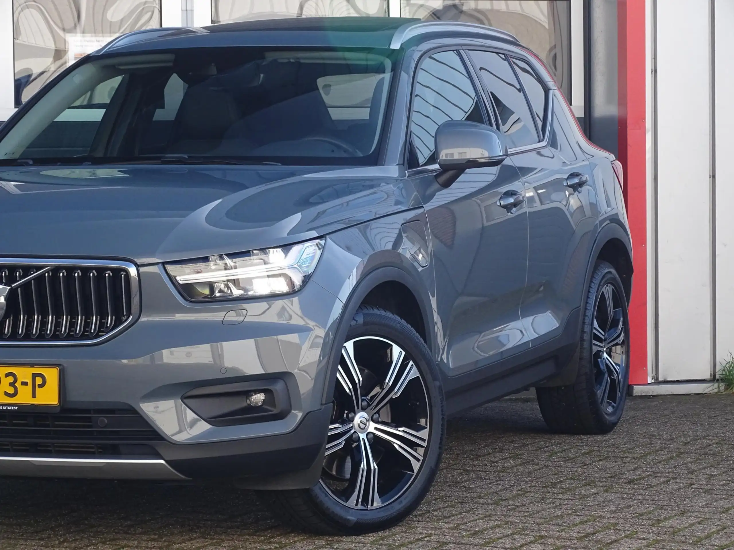 Volvo - XC40