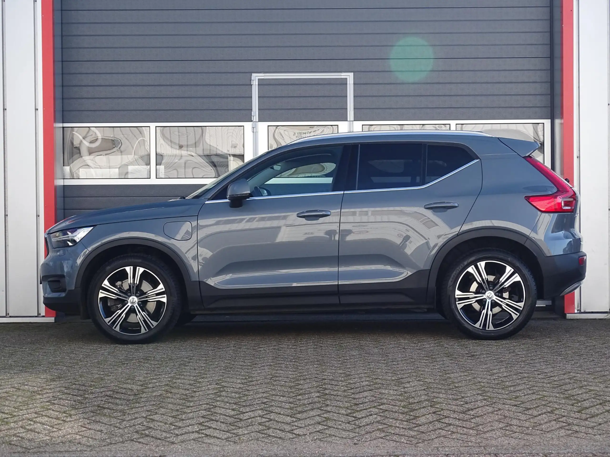 Volvo - XC40