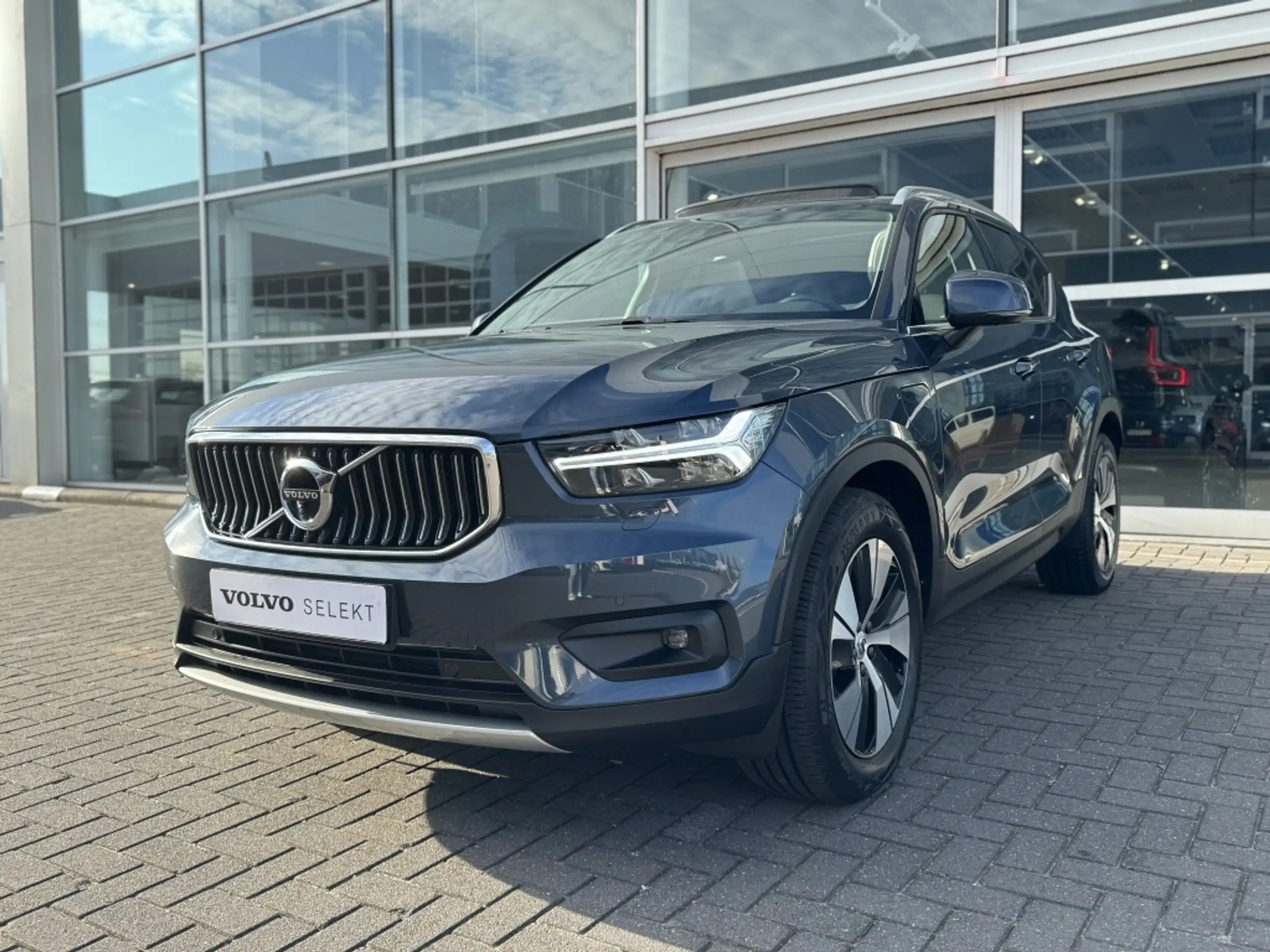 Volvo - XC40