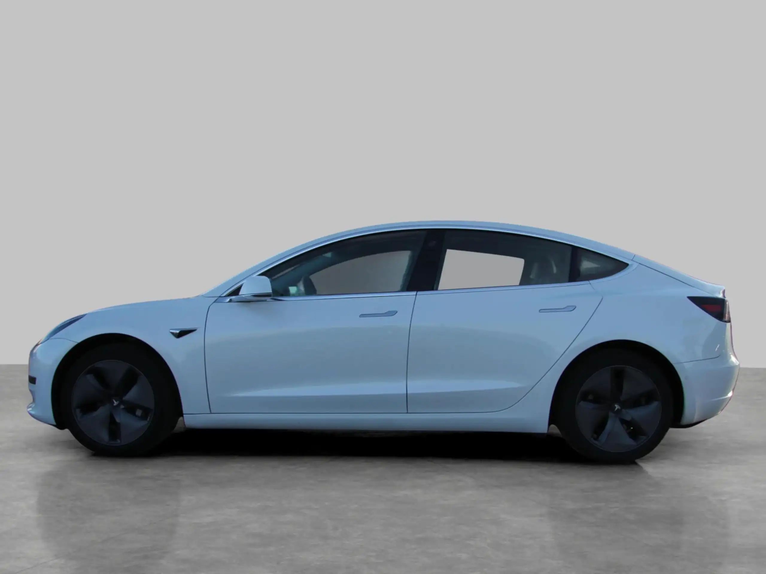 Tesla - Model 3