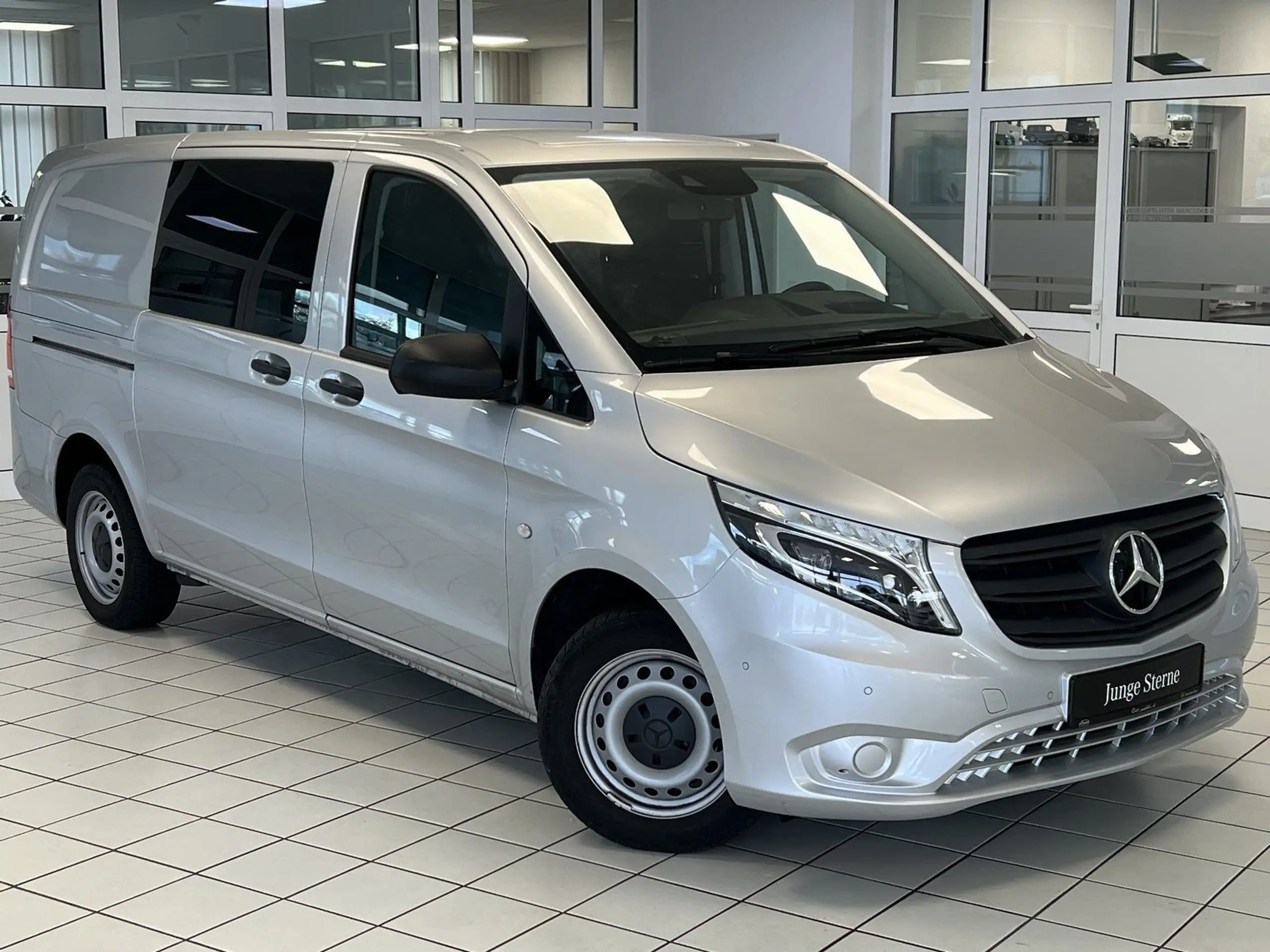 Mercedes-Benz - Vito