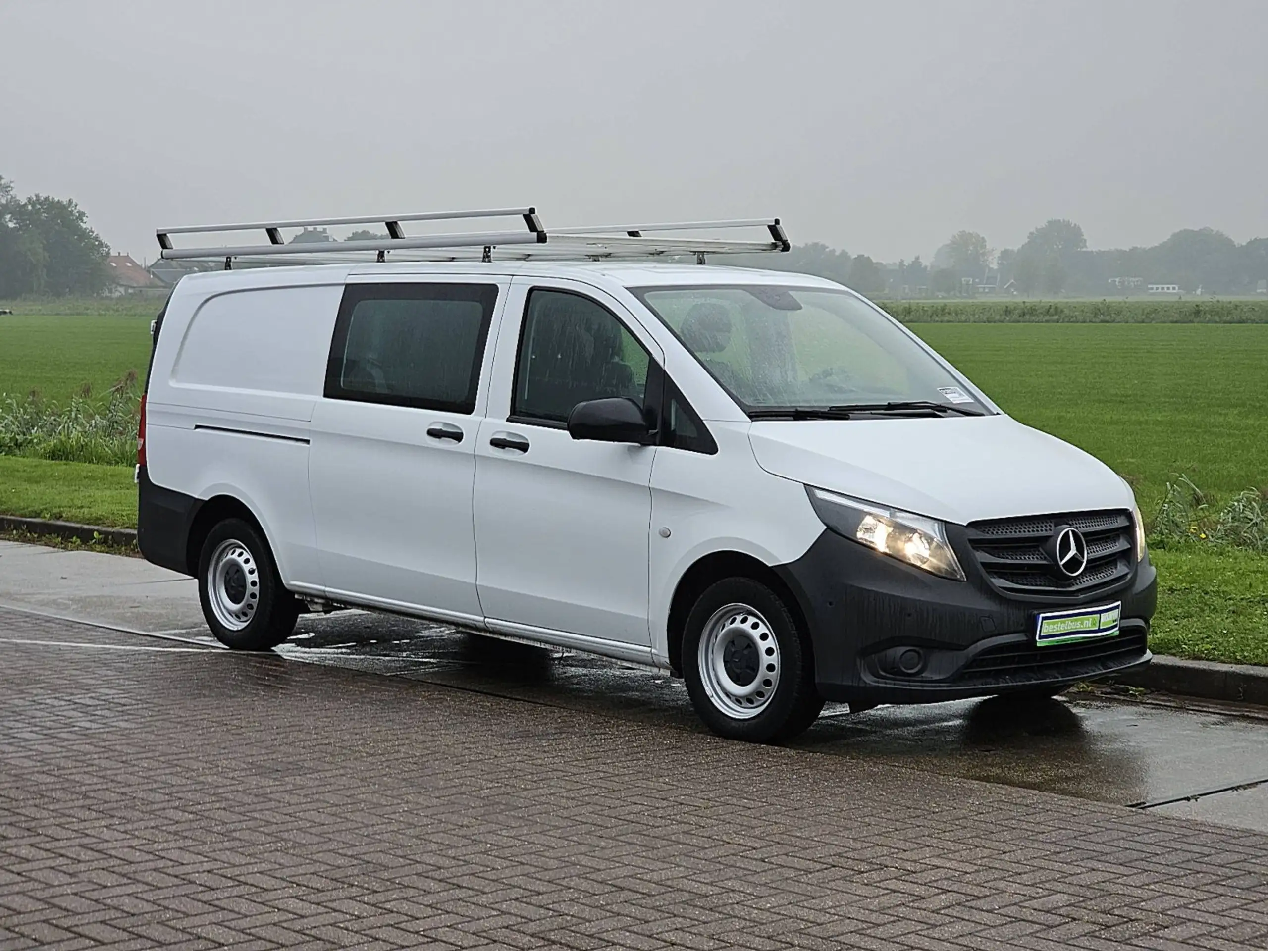 Mercedes-Benz - Vito