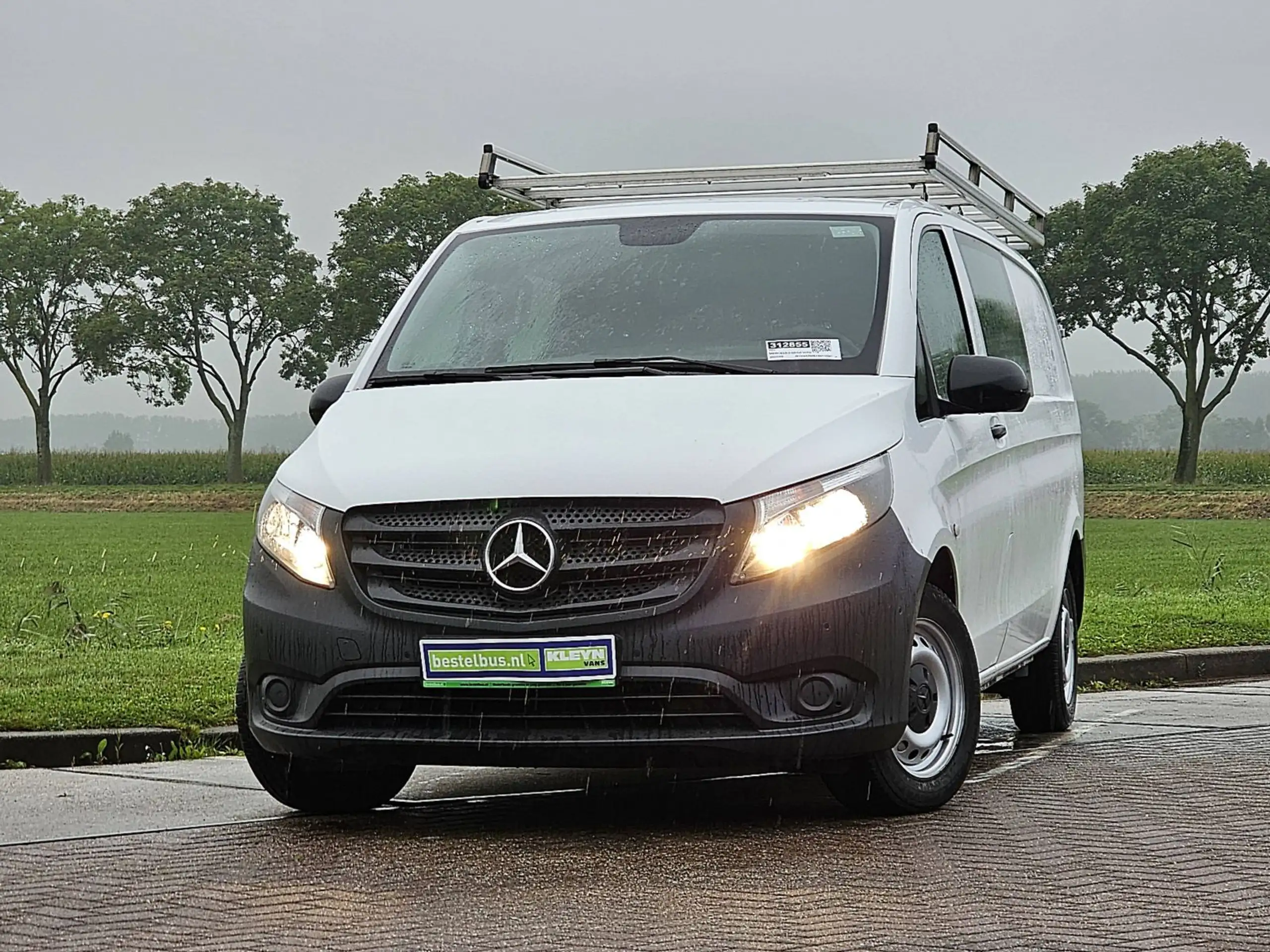 Mercedes-Benz - Vito