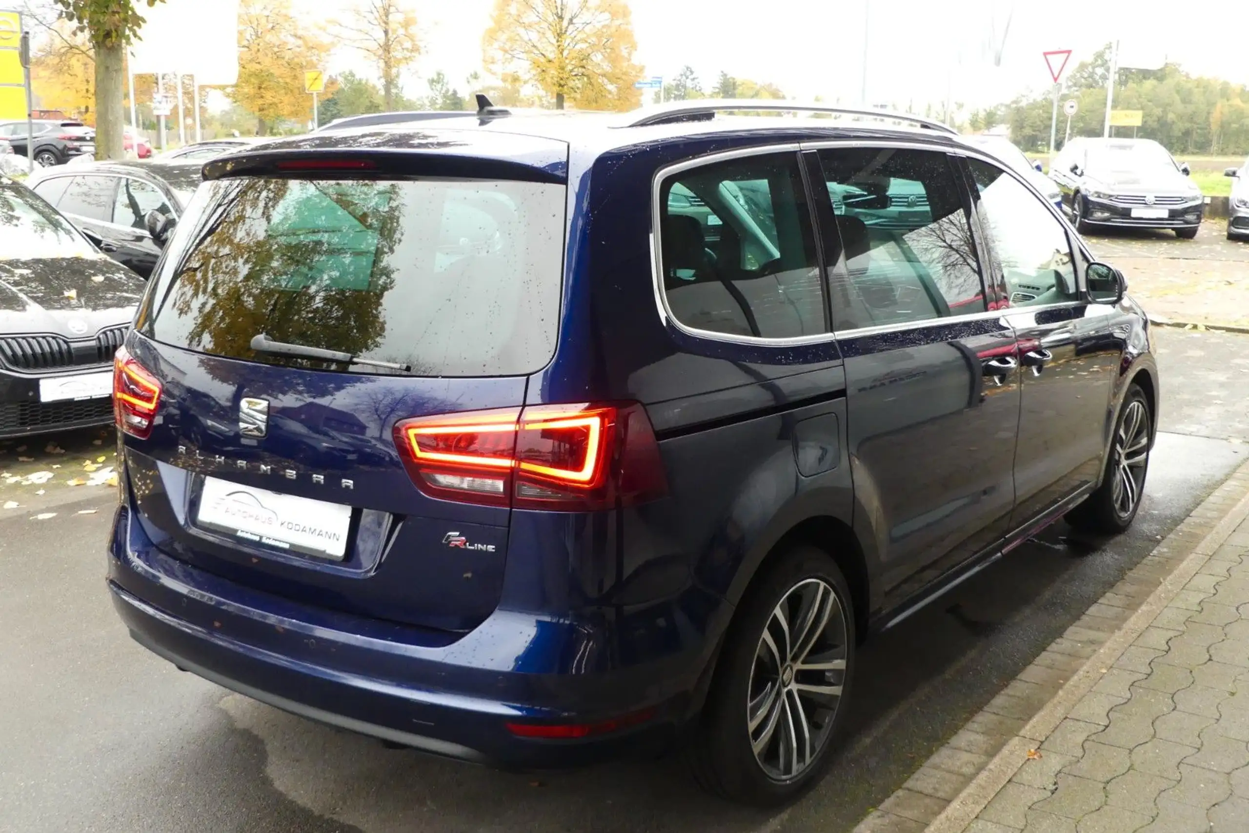 SEAT - Alhambra