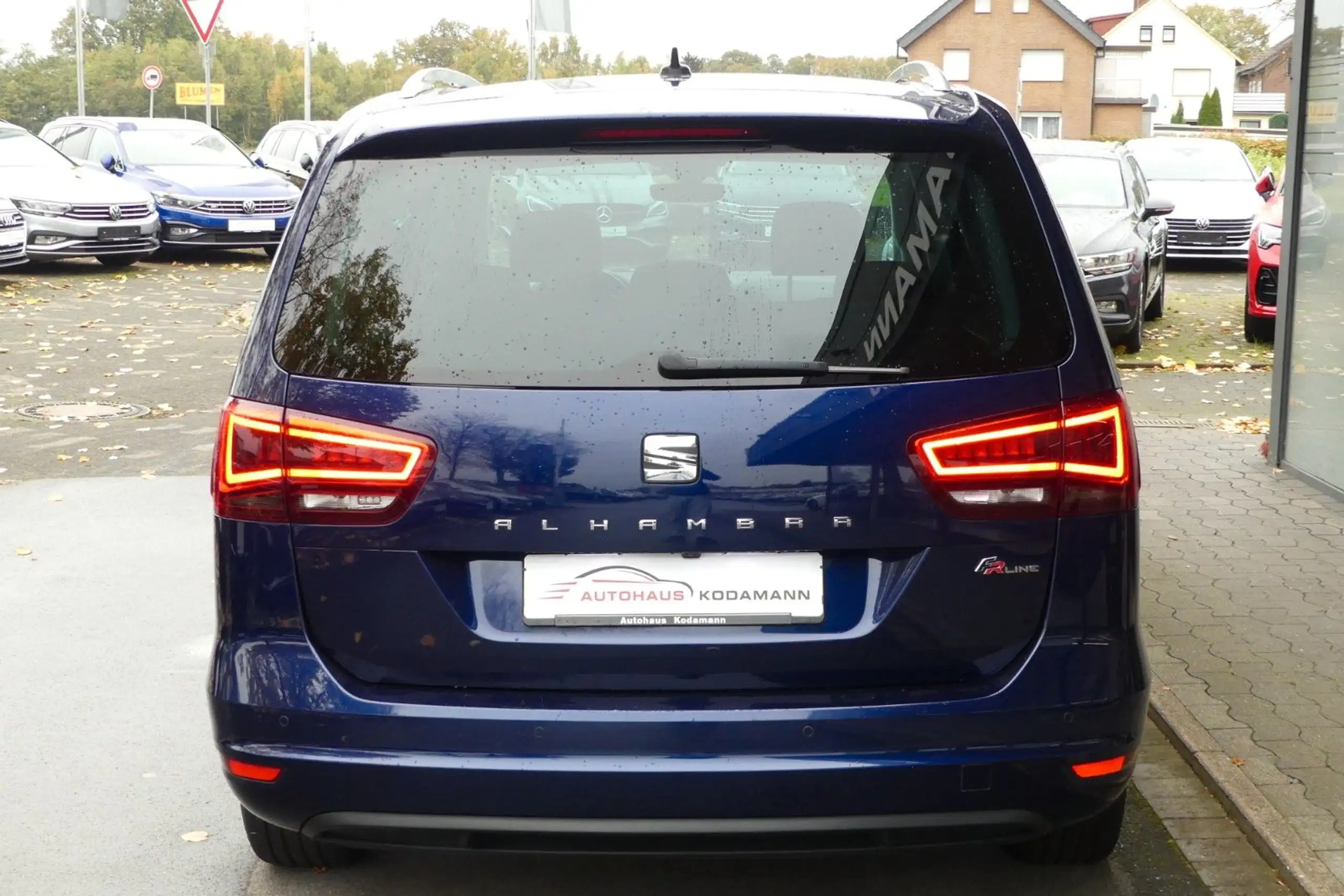 SEAT - Alhambra