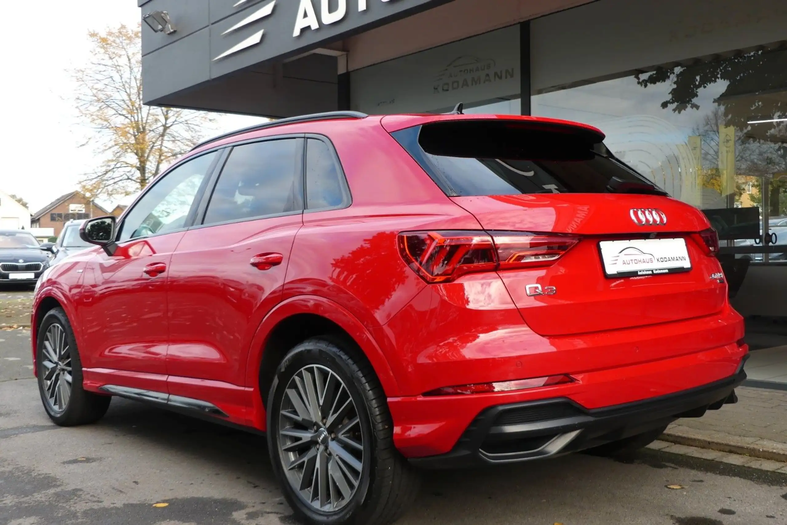 Audi - Q3