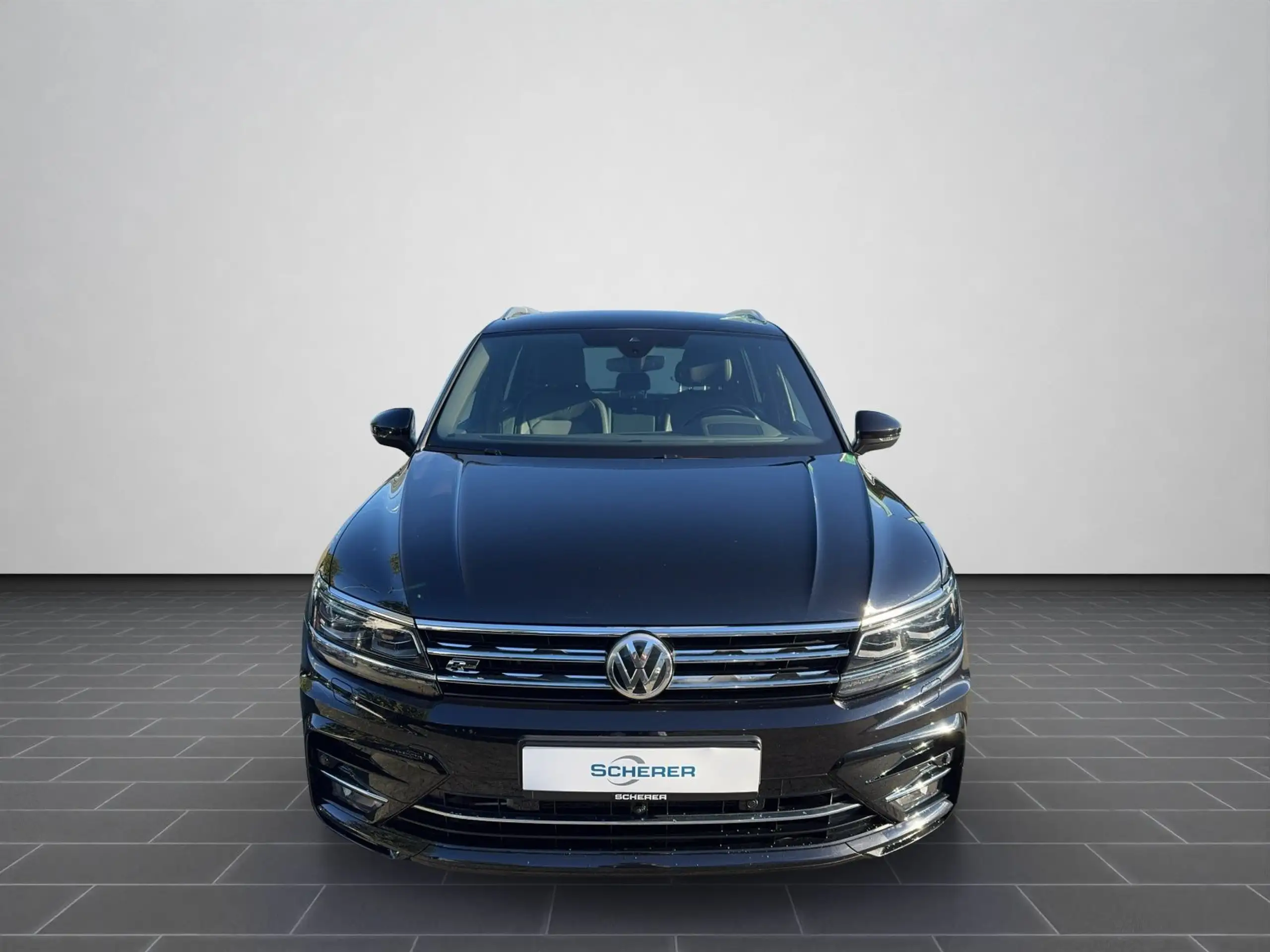 Volkswagen - Tiguan