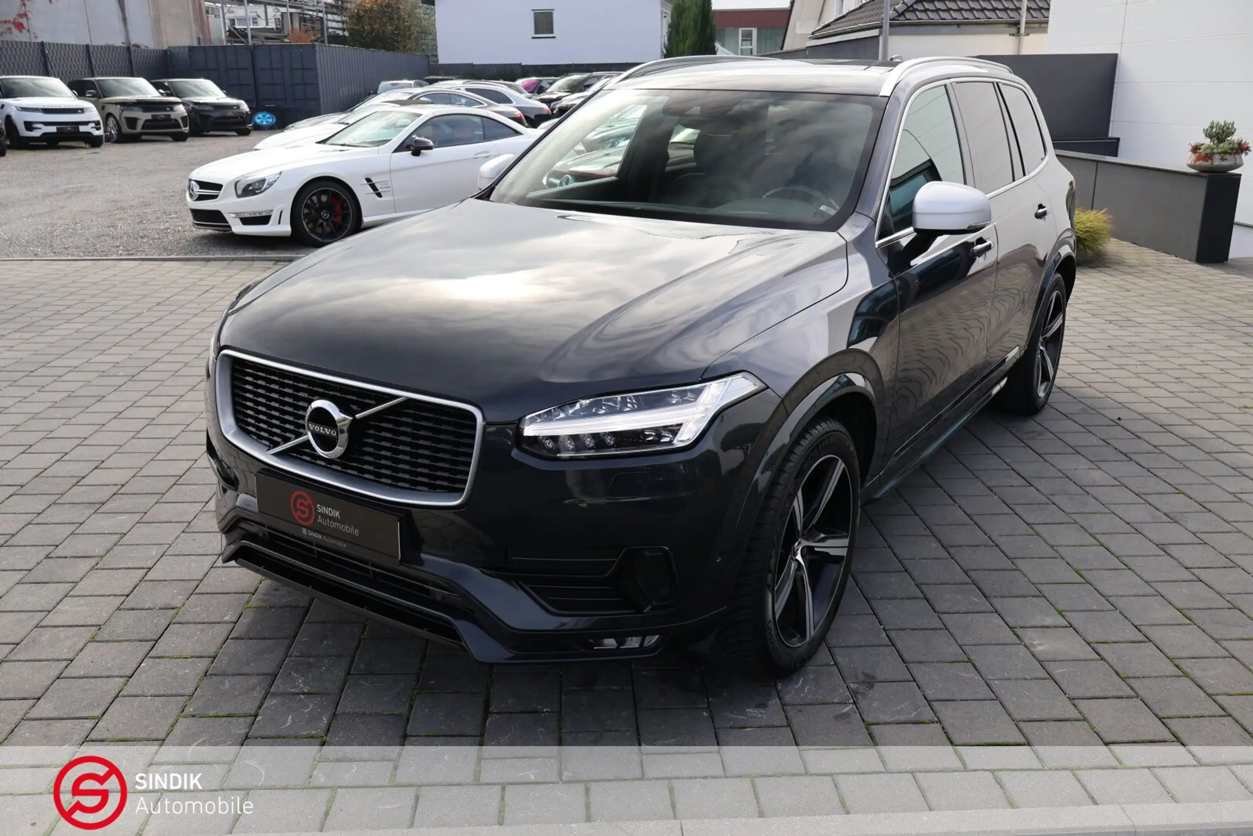 Volvo - XC90