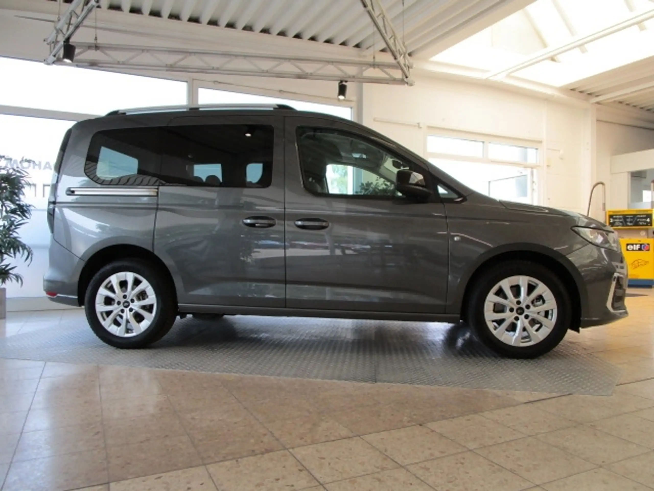 Ford - Tourneo Connect